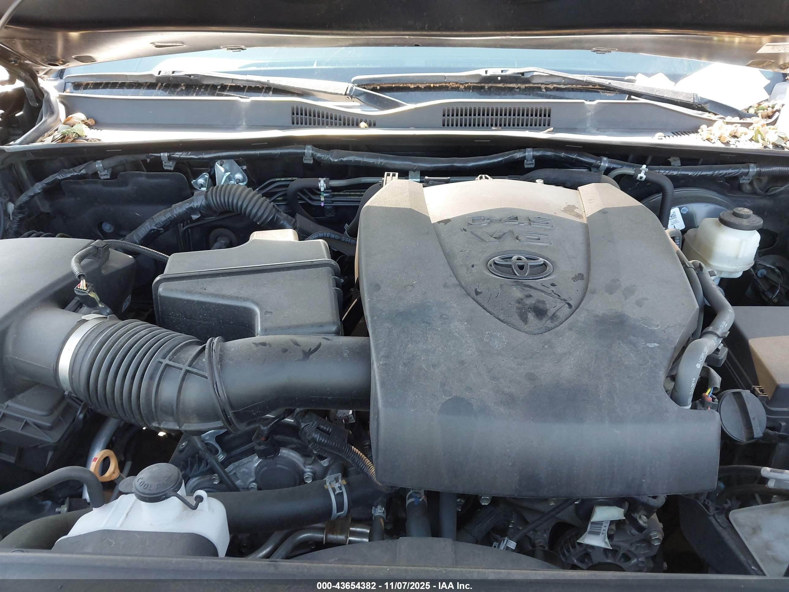 TOYOTA TACOMA image 10