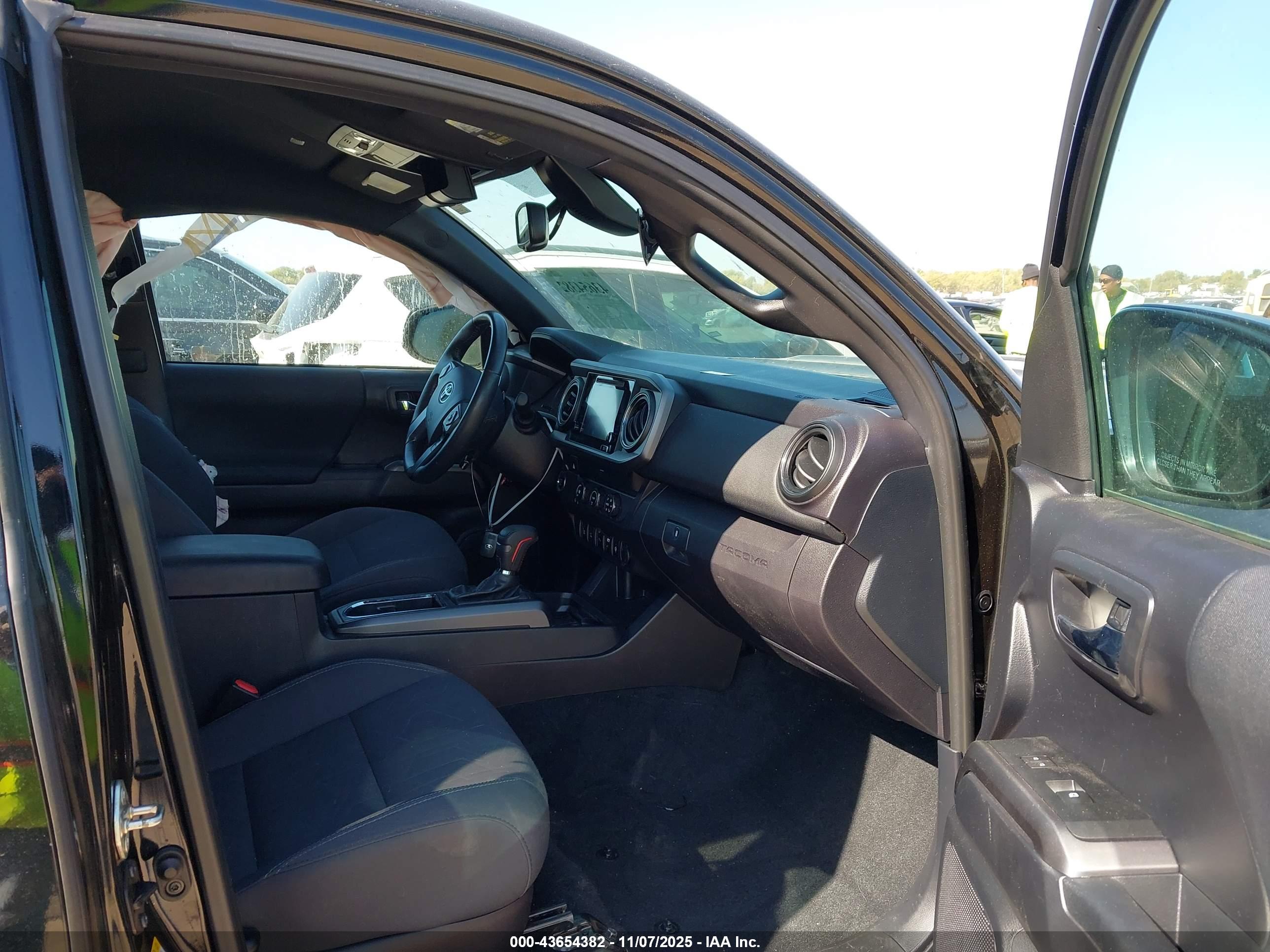 TOYOTA TACOMA image 5