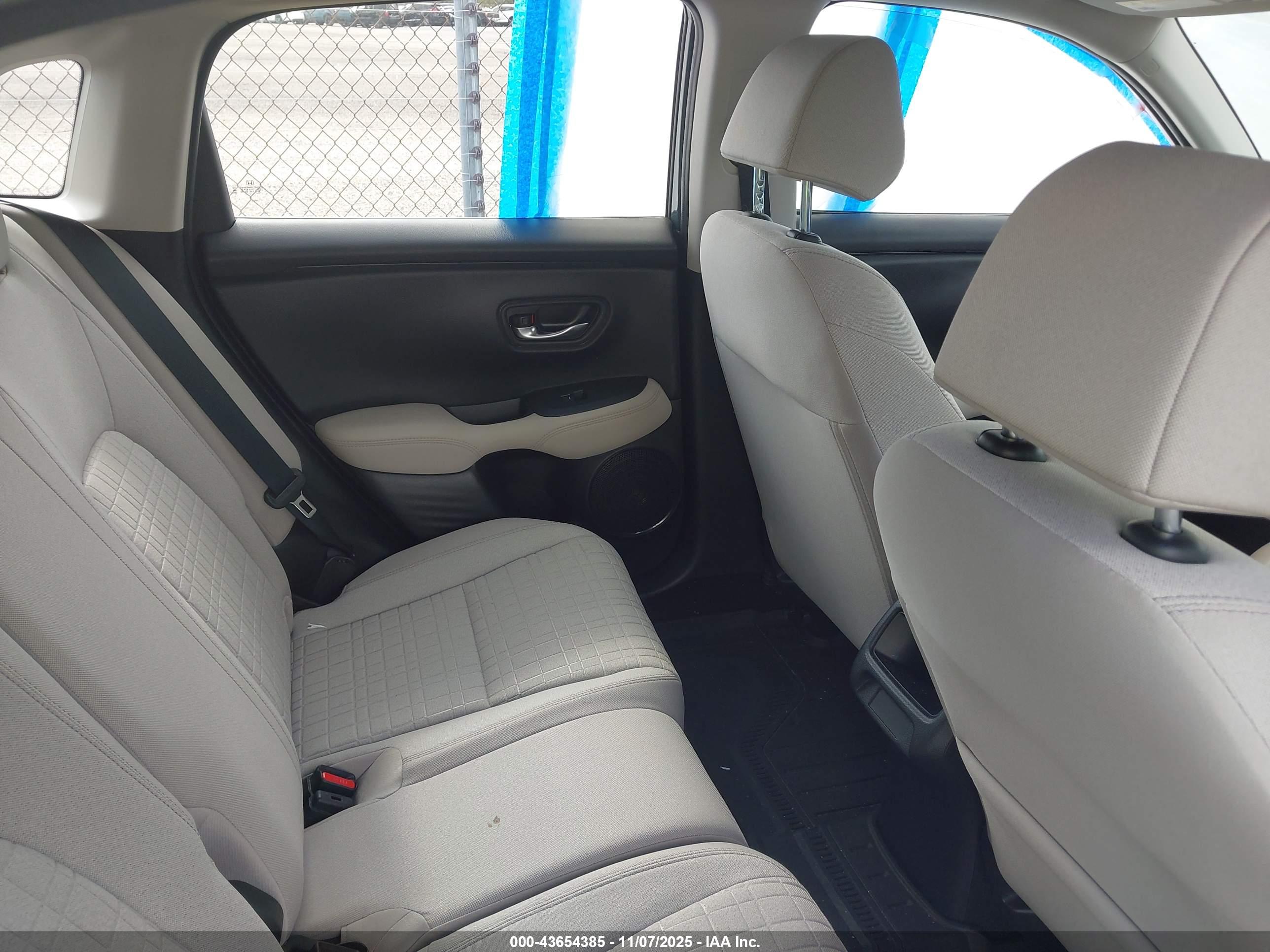 HONDA HR-V image 8