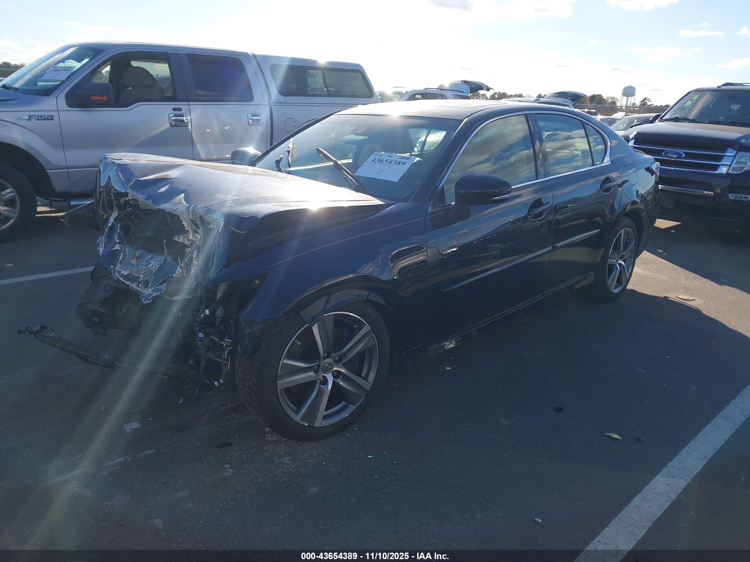 LEXUS GS image 2