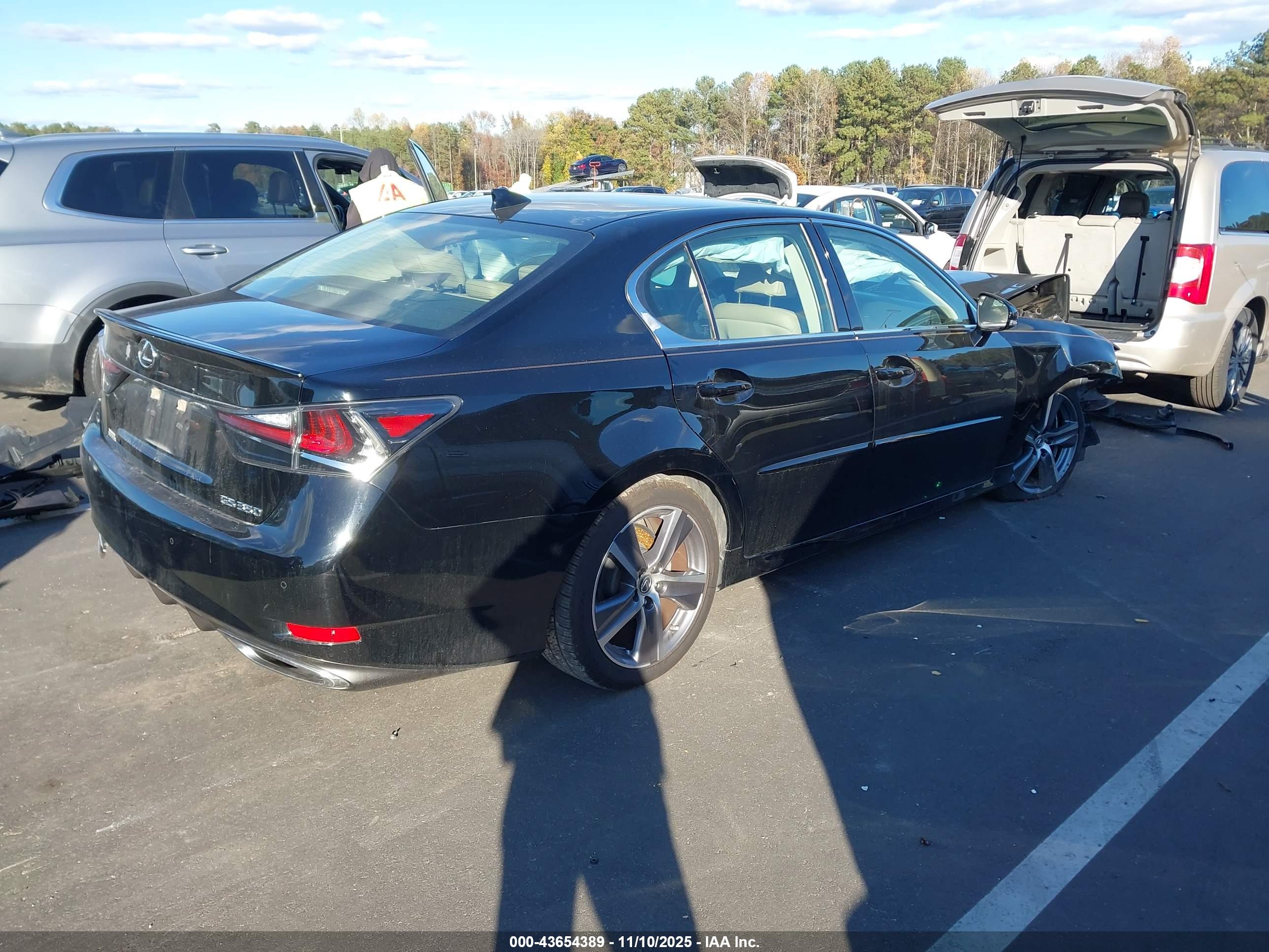 LEXUS GS image 4