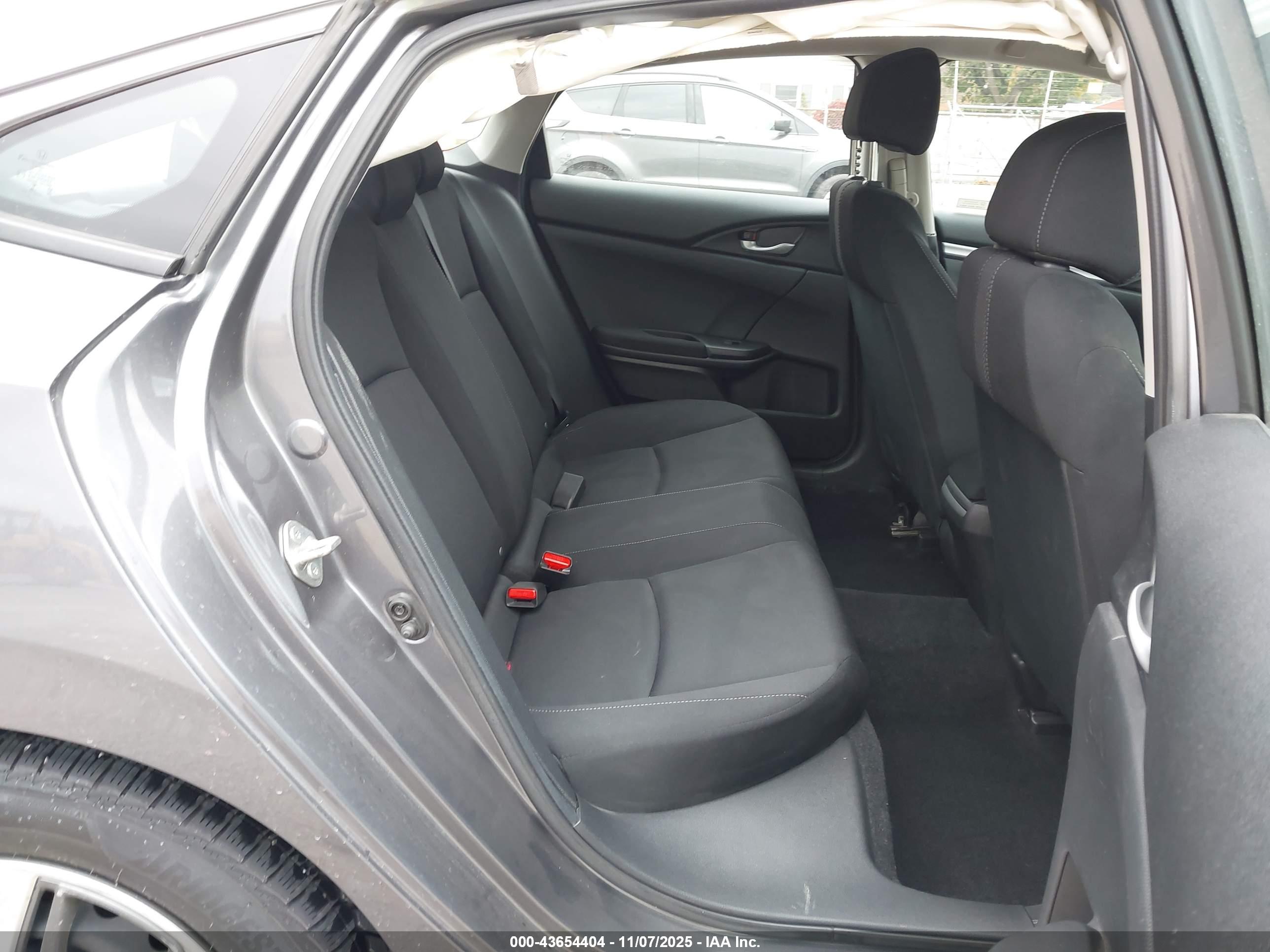 HONDA CIVIC image 8
