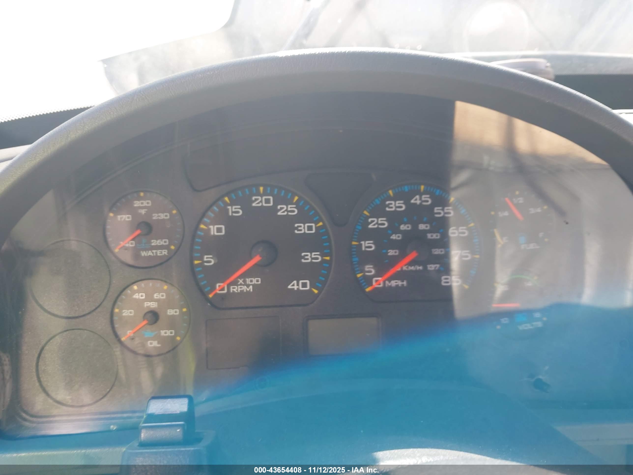 INTERNATIONAL 4000 image 6