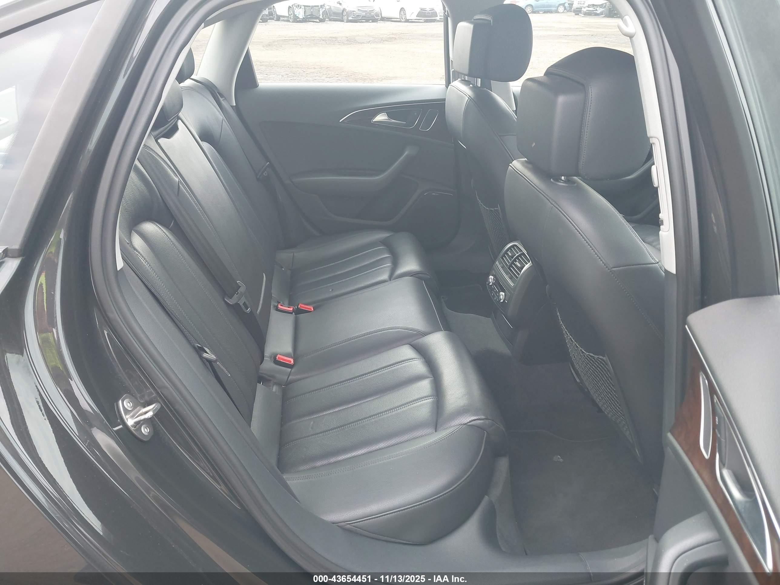 AUDI A6 image 8