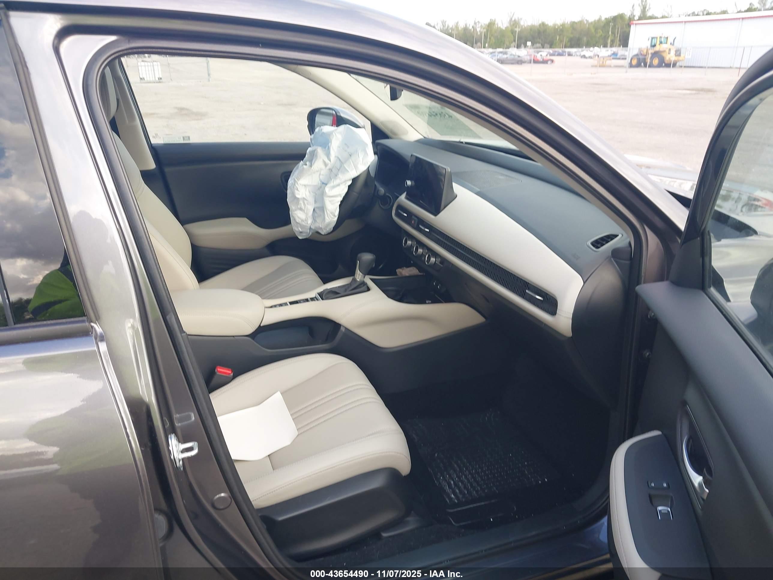 HONDA HR-V image 5