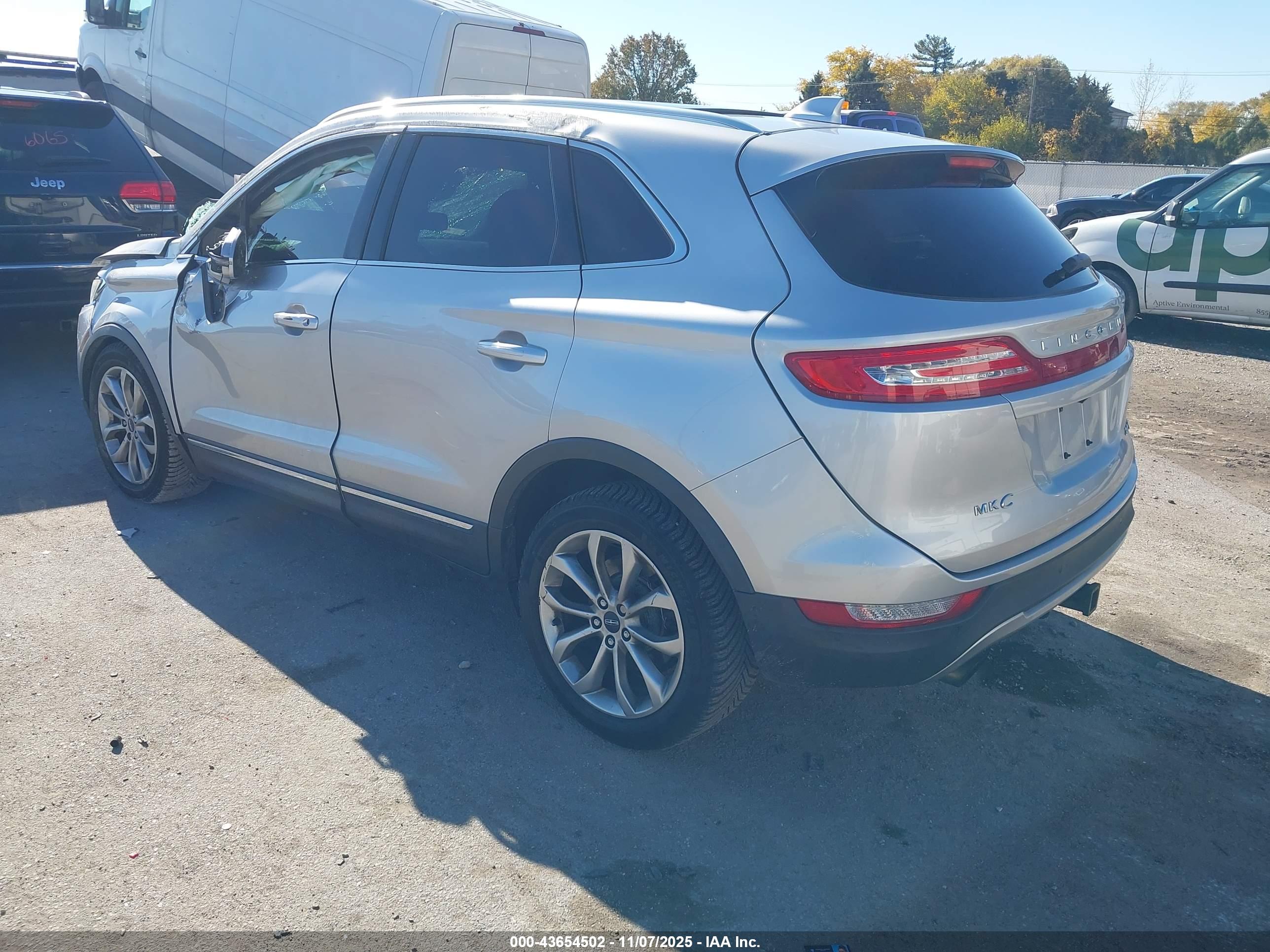 LINCOLN MKC image 3