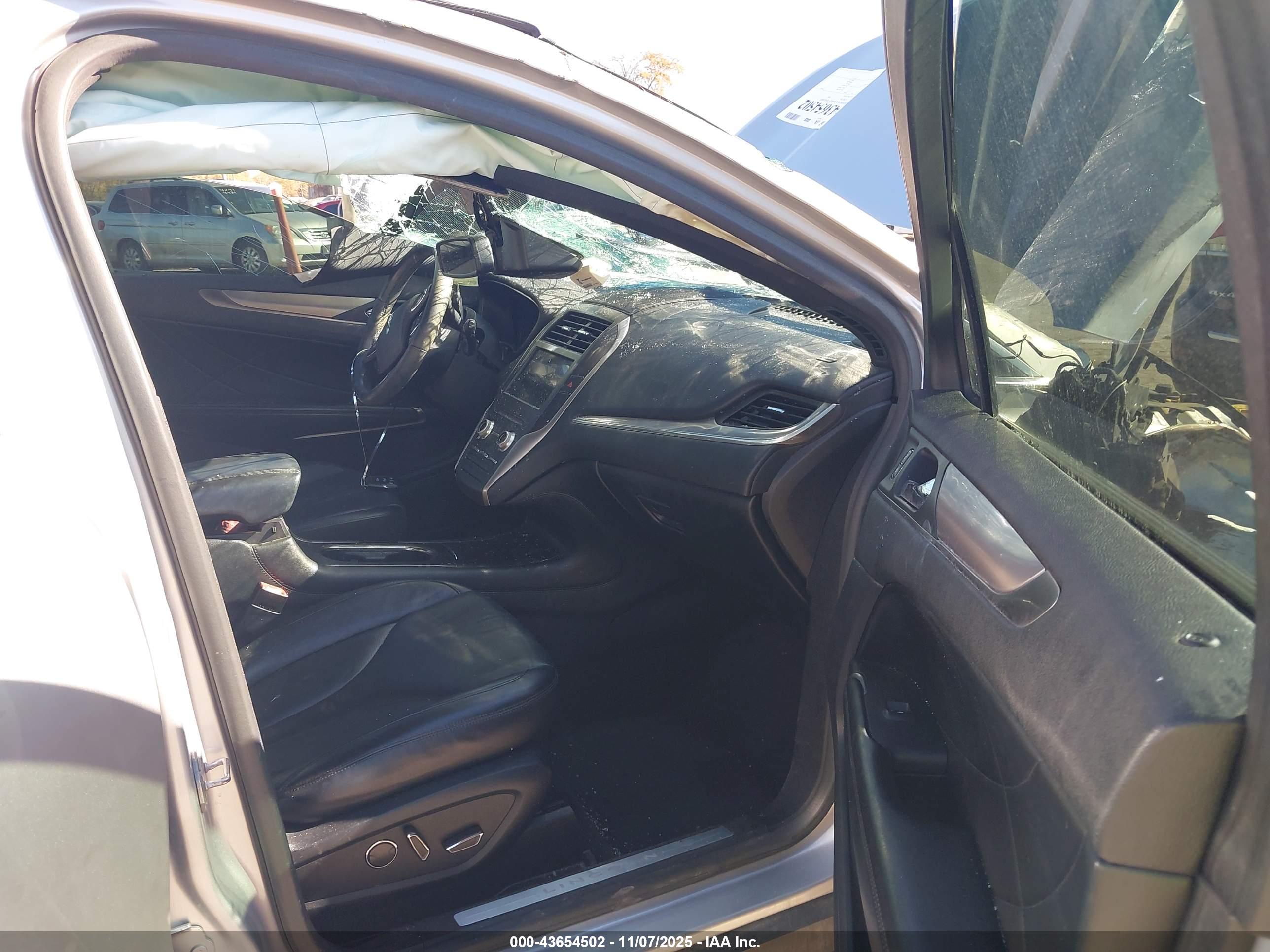 LINCOLN MKC image 5