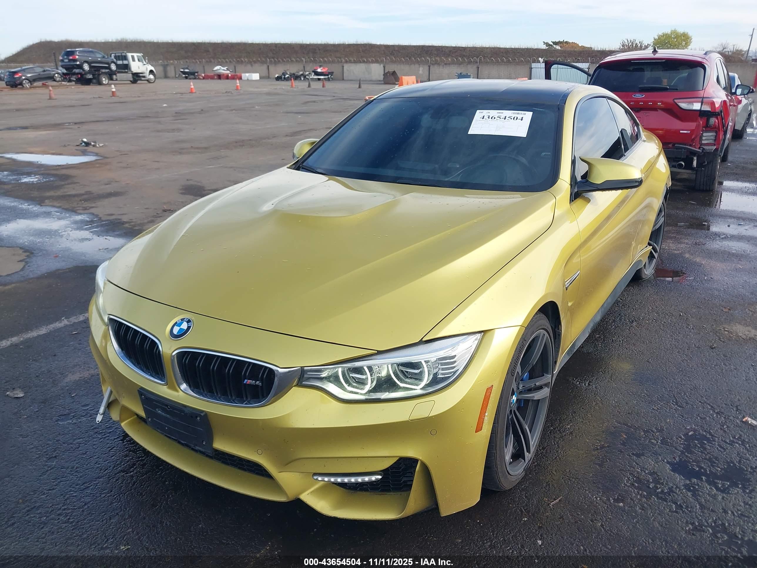 BMW M4 image 2