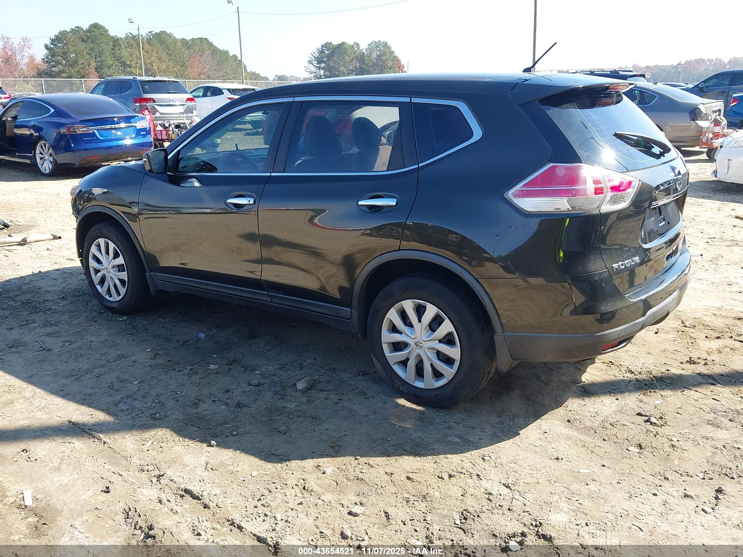 NISSAN ROGUE image 3