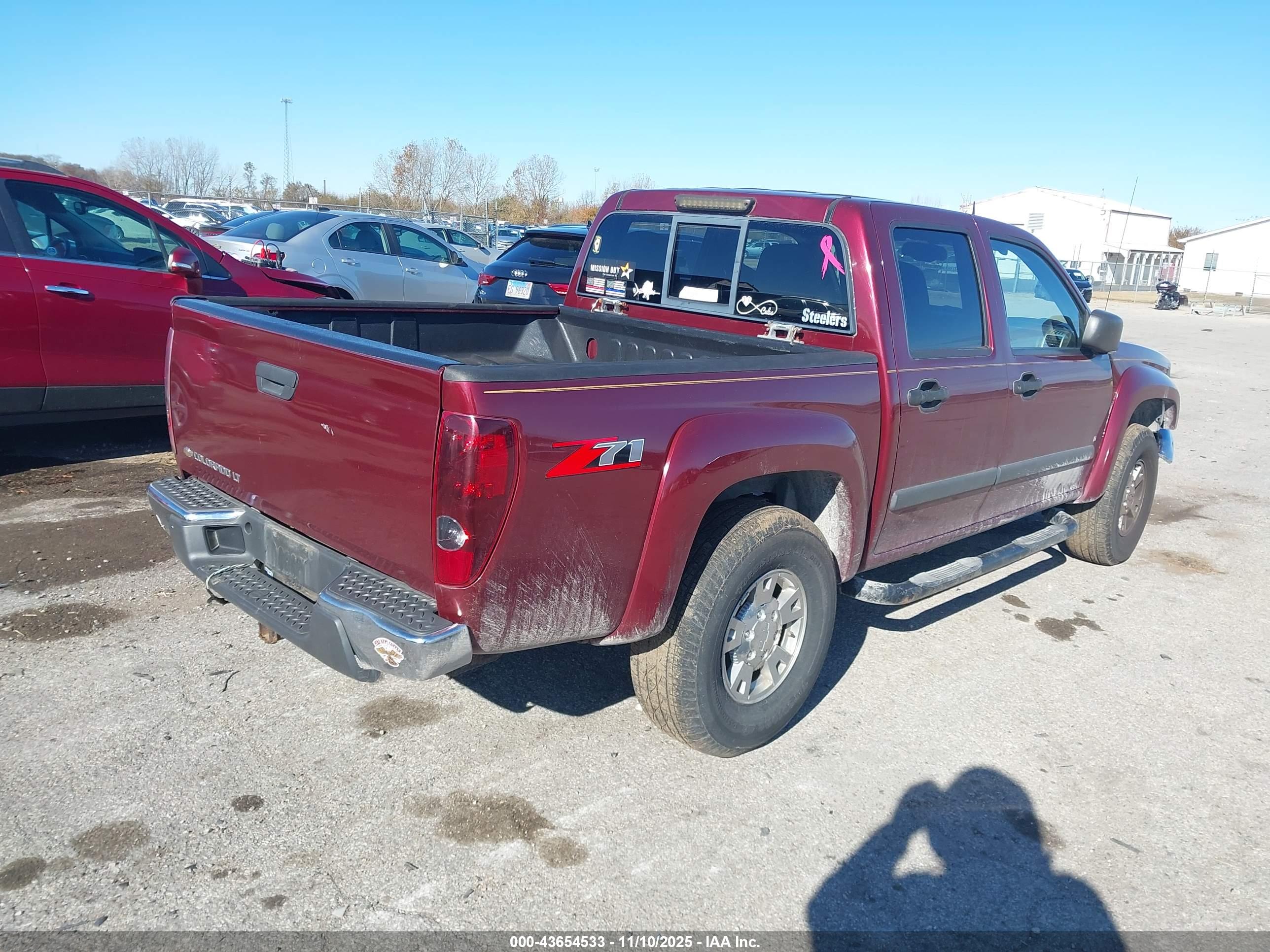 CHEVROLET COLORADO image 4