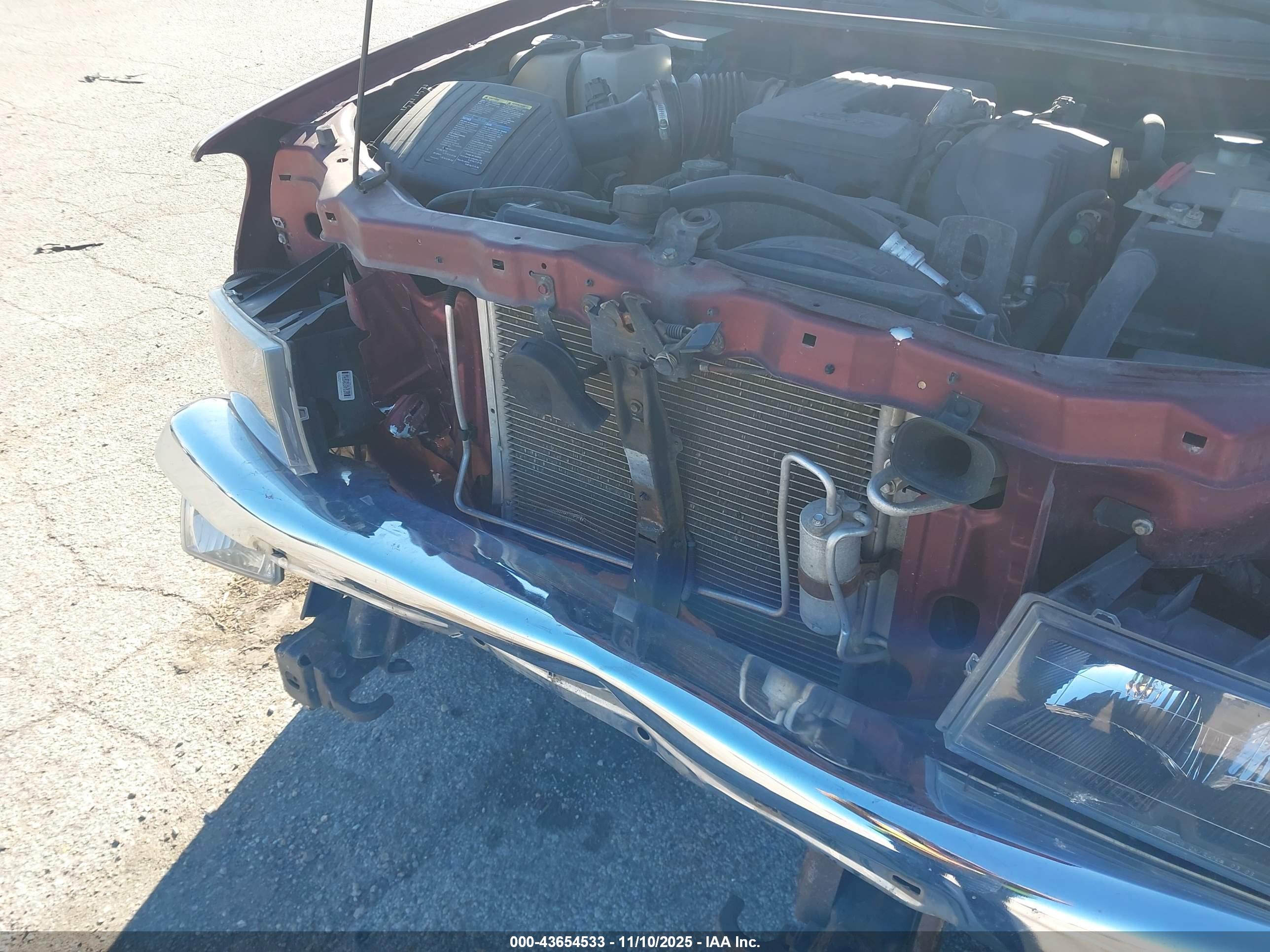 CHEVROLET COLORADO image 6