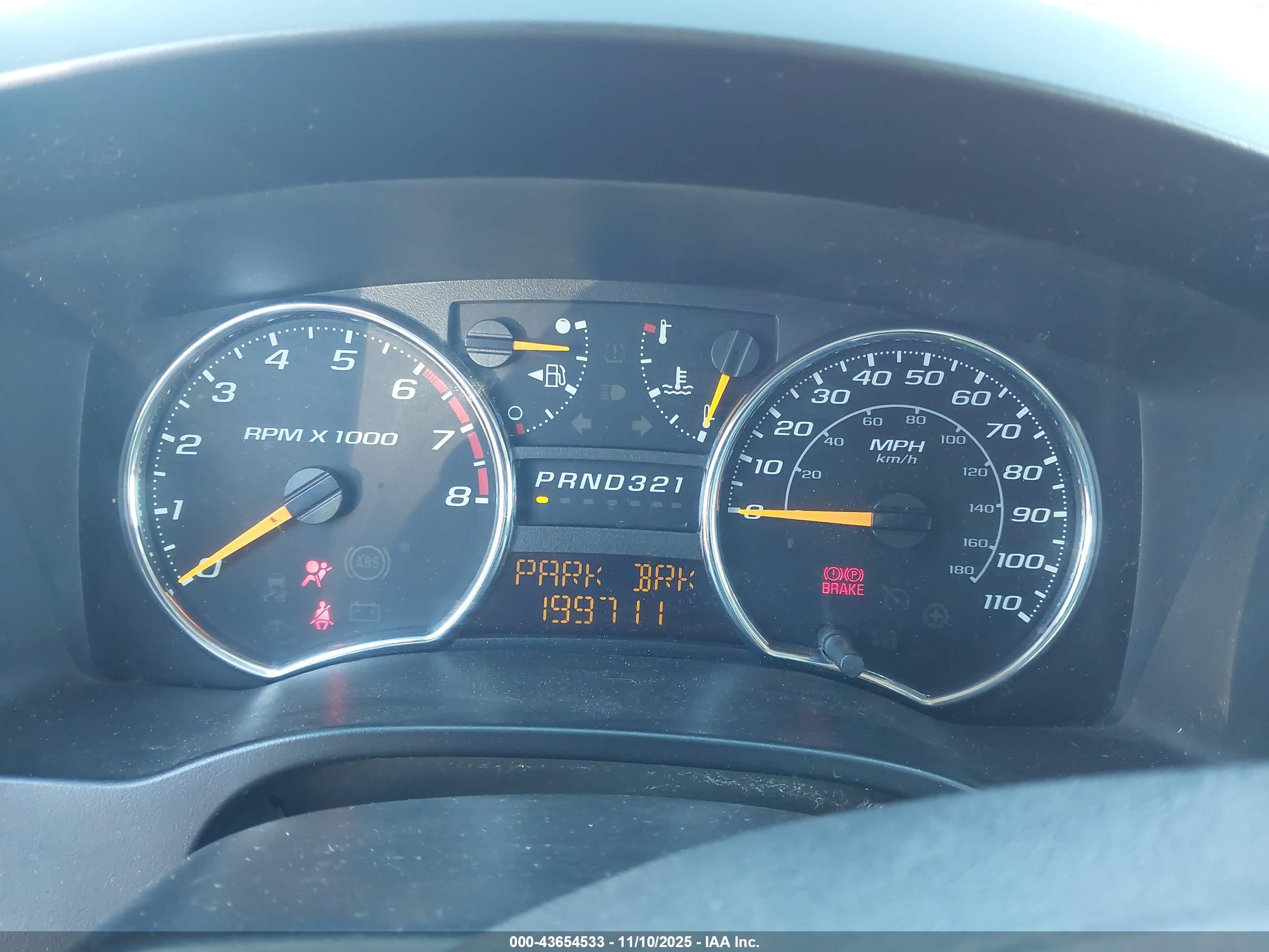 CHEVROLET COLORADO image 7