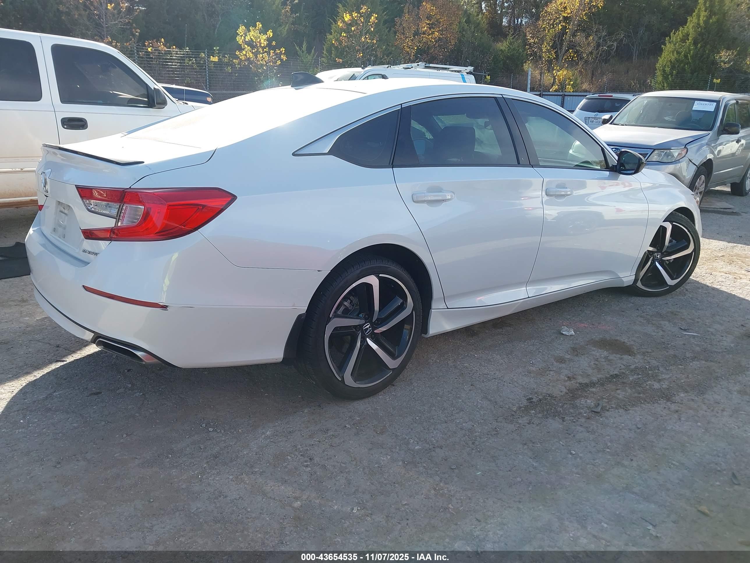 HONDA ACCORD image 4