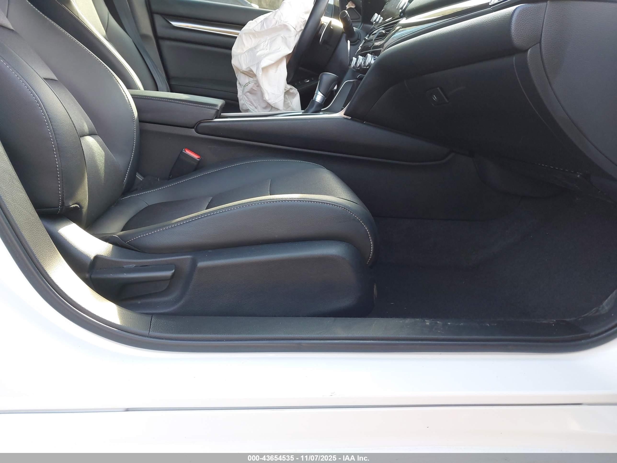 HONDA ACCORD image 5