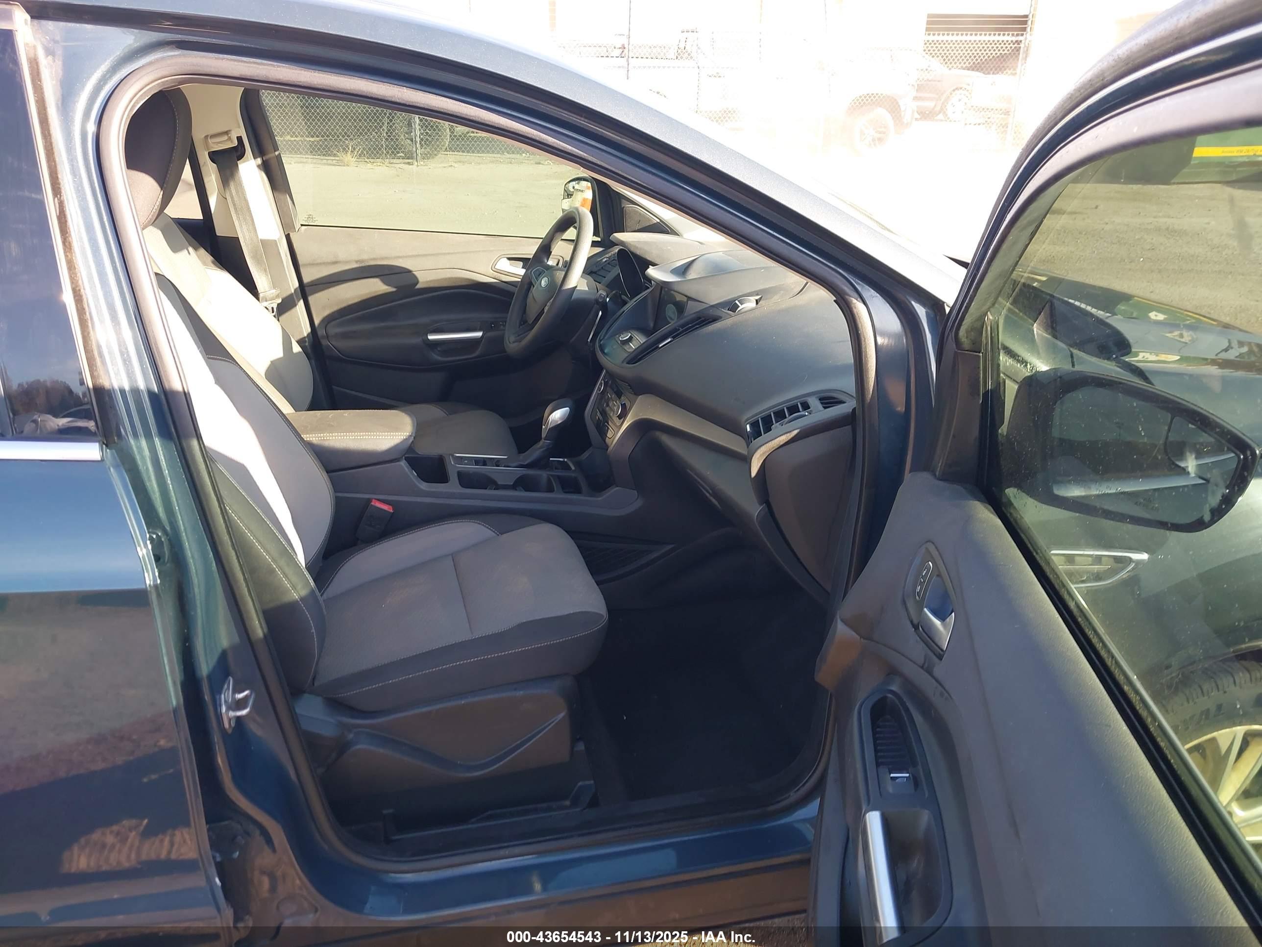 FORD ESCAPE image 5