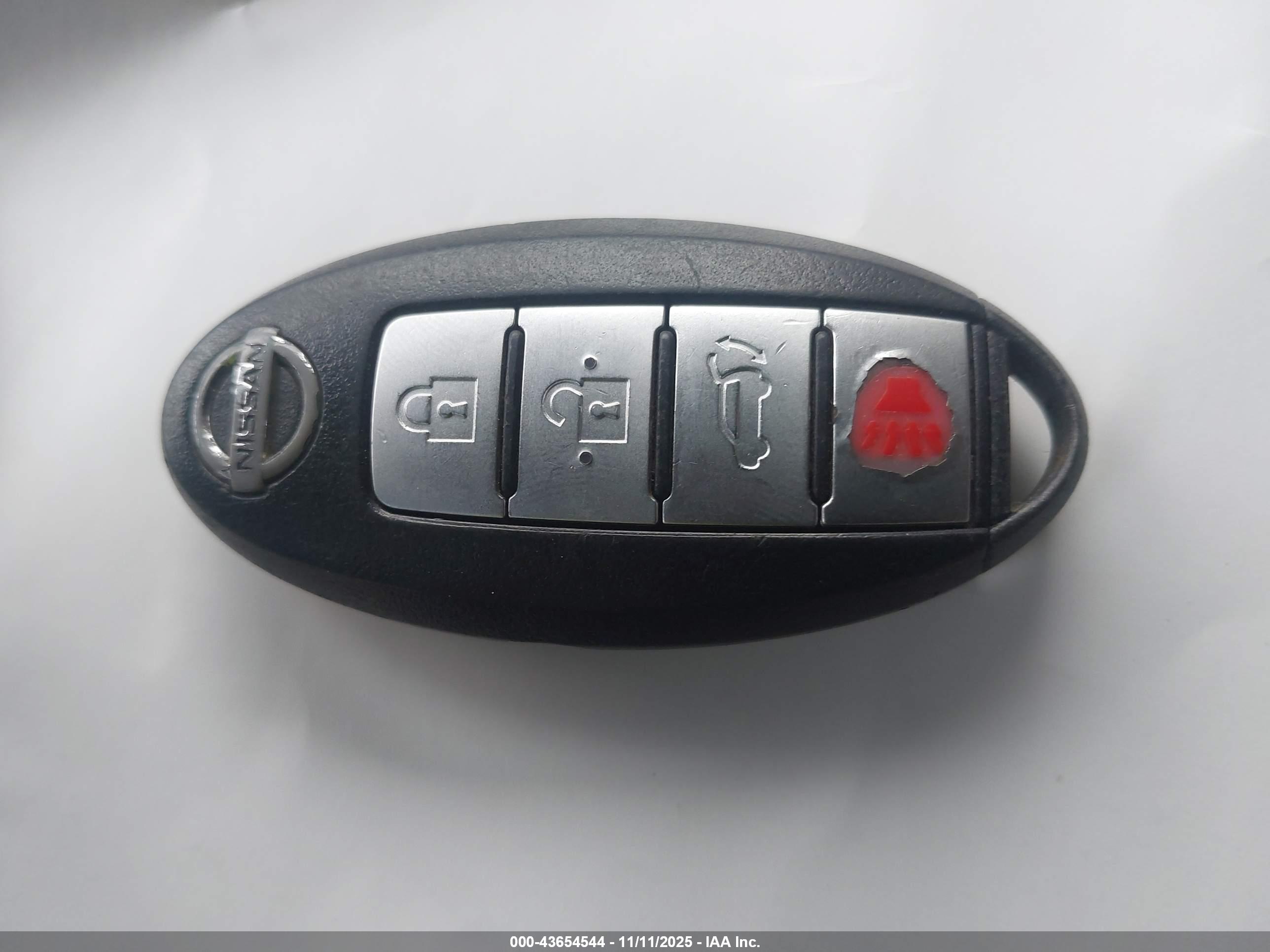 NISSAN MURANO image 11