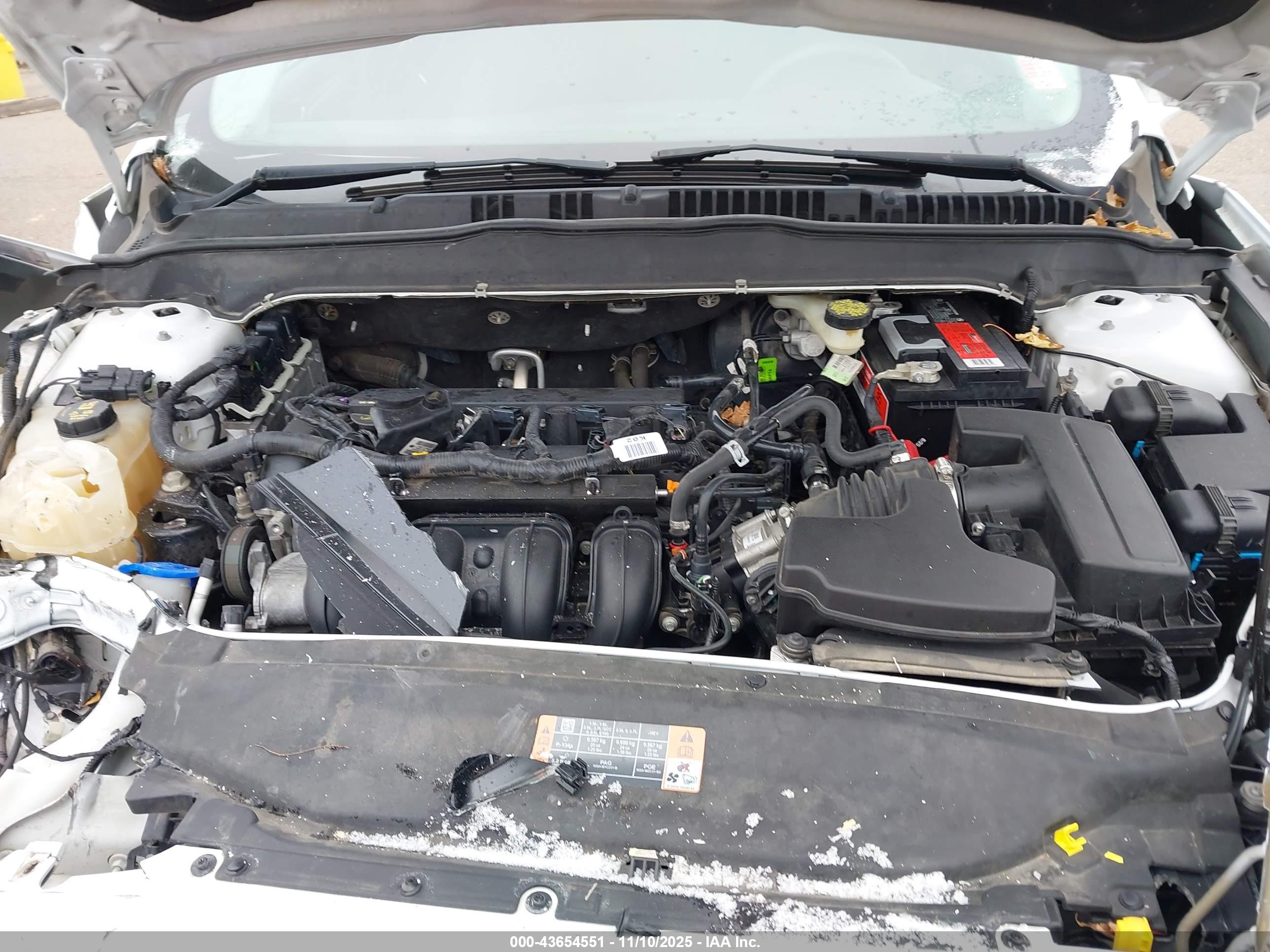 FORD FUSION image 10