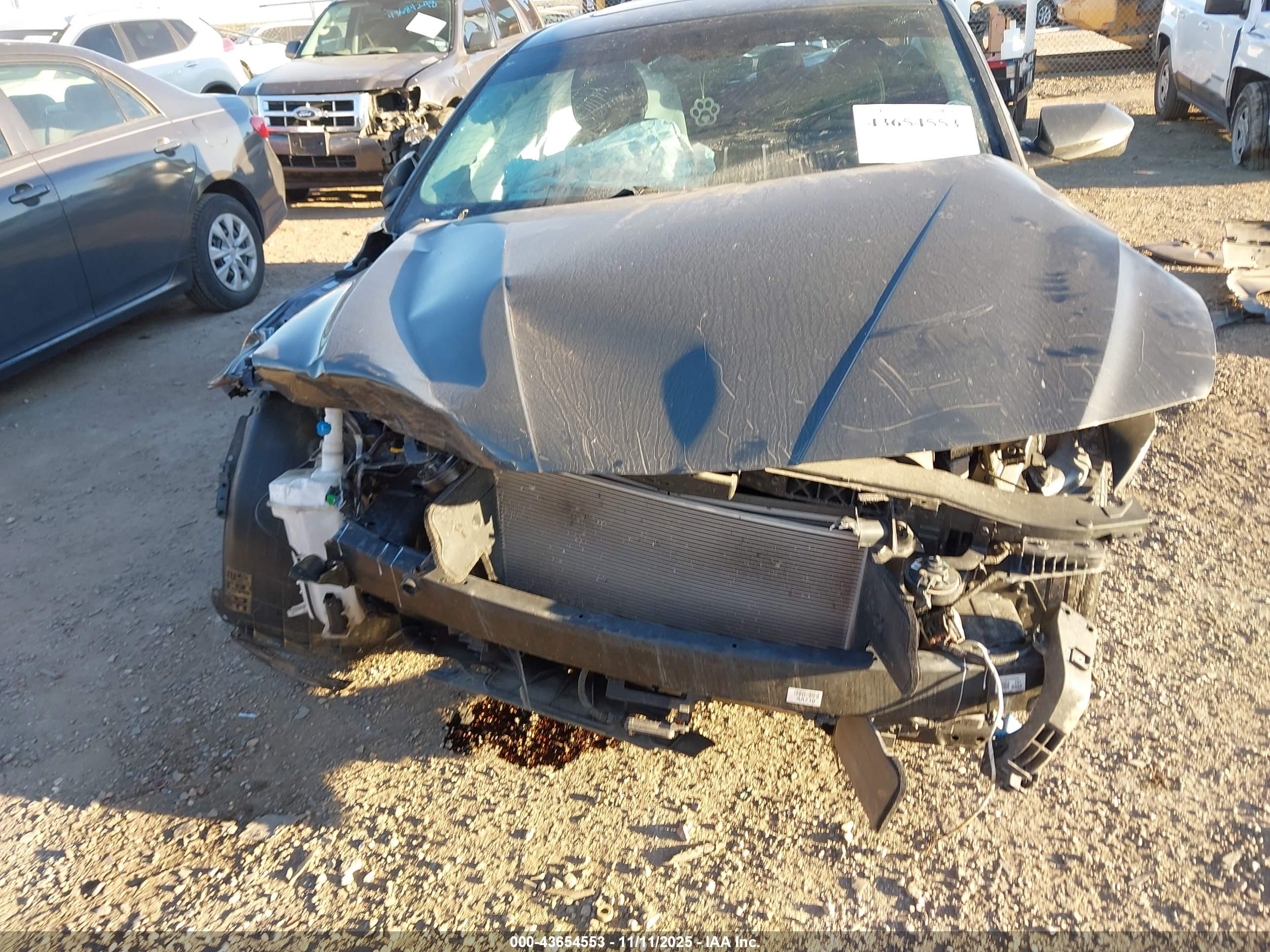 HYUNDAI ELANTRA image 6