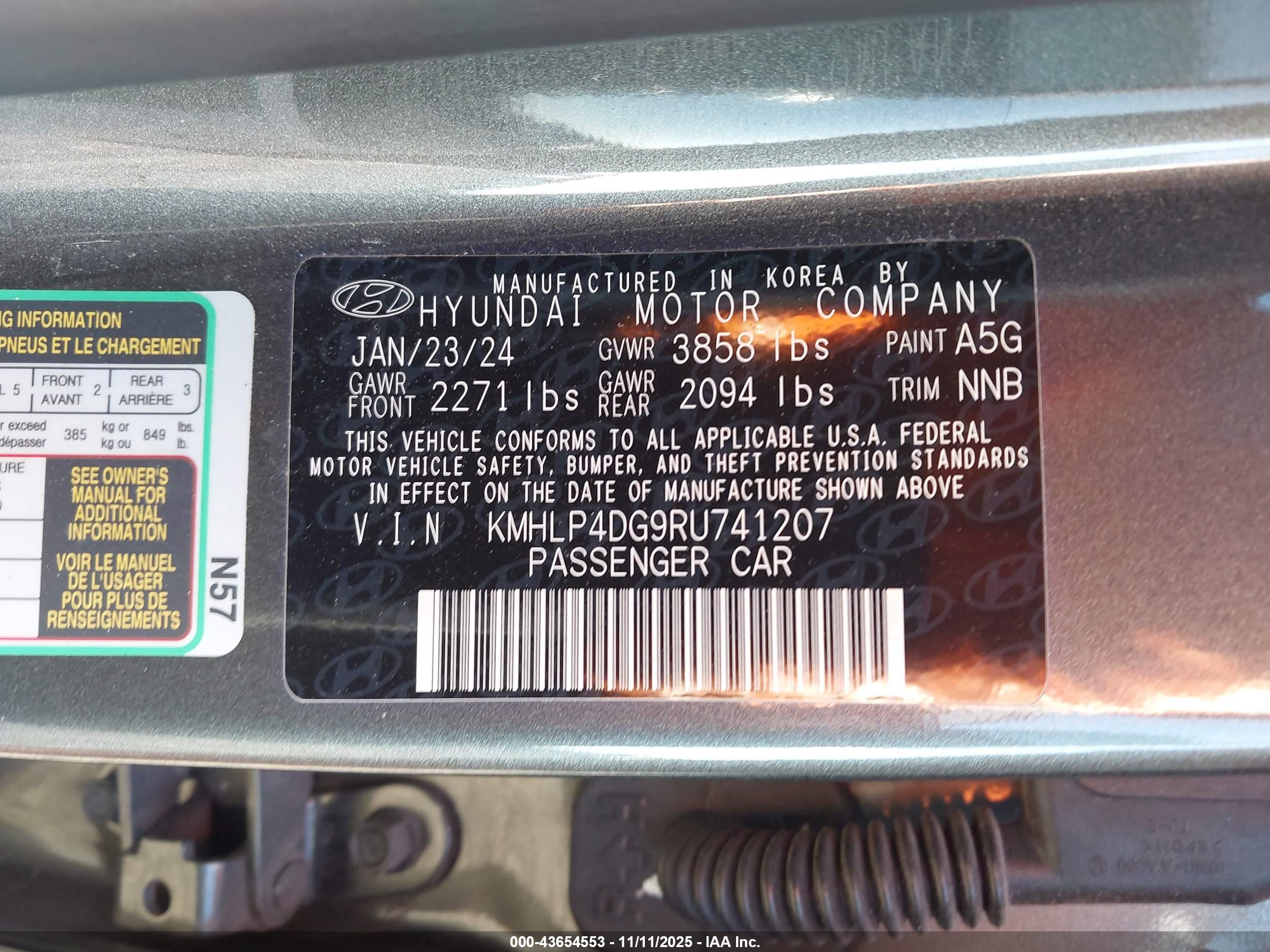 HYUNDAI ELANTRA image 9