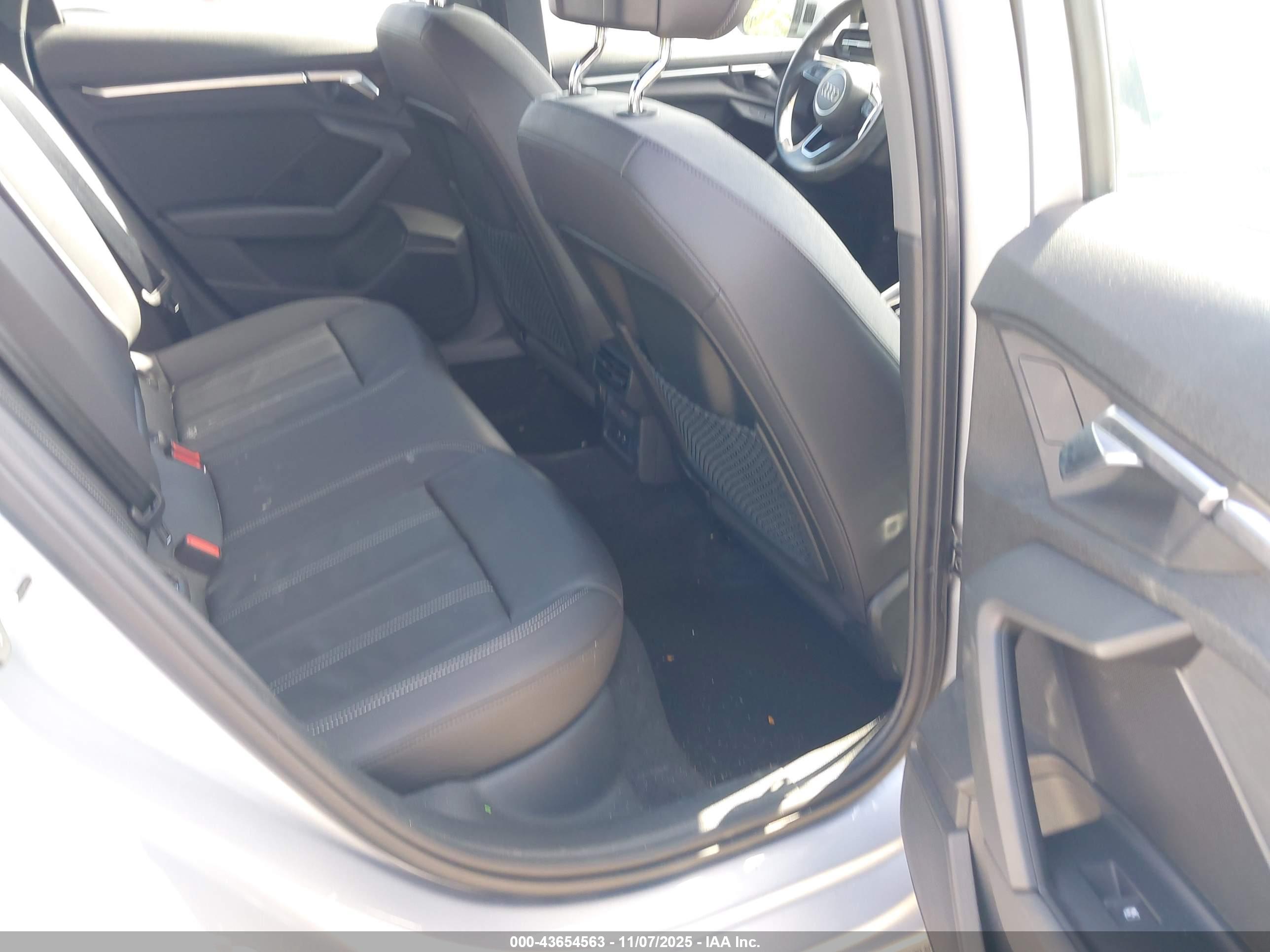 AUDI A3 image 8