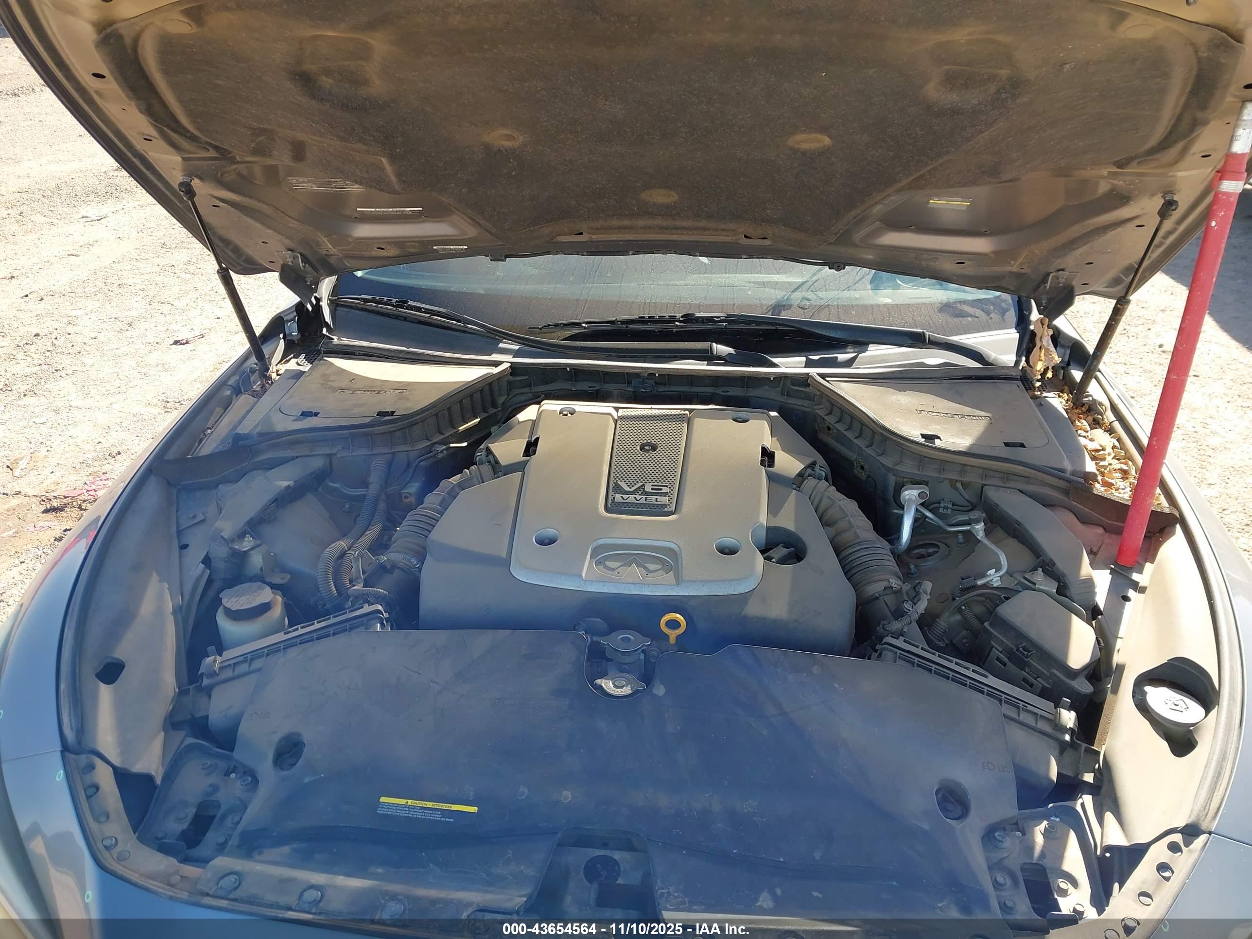 INFINITI Q50 image 10