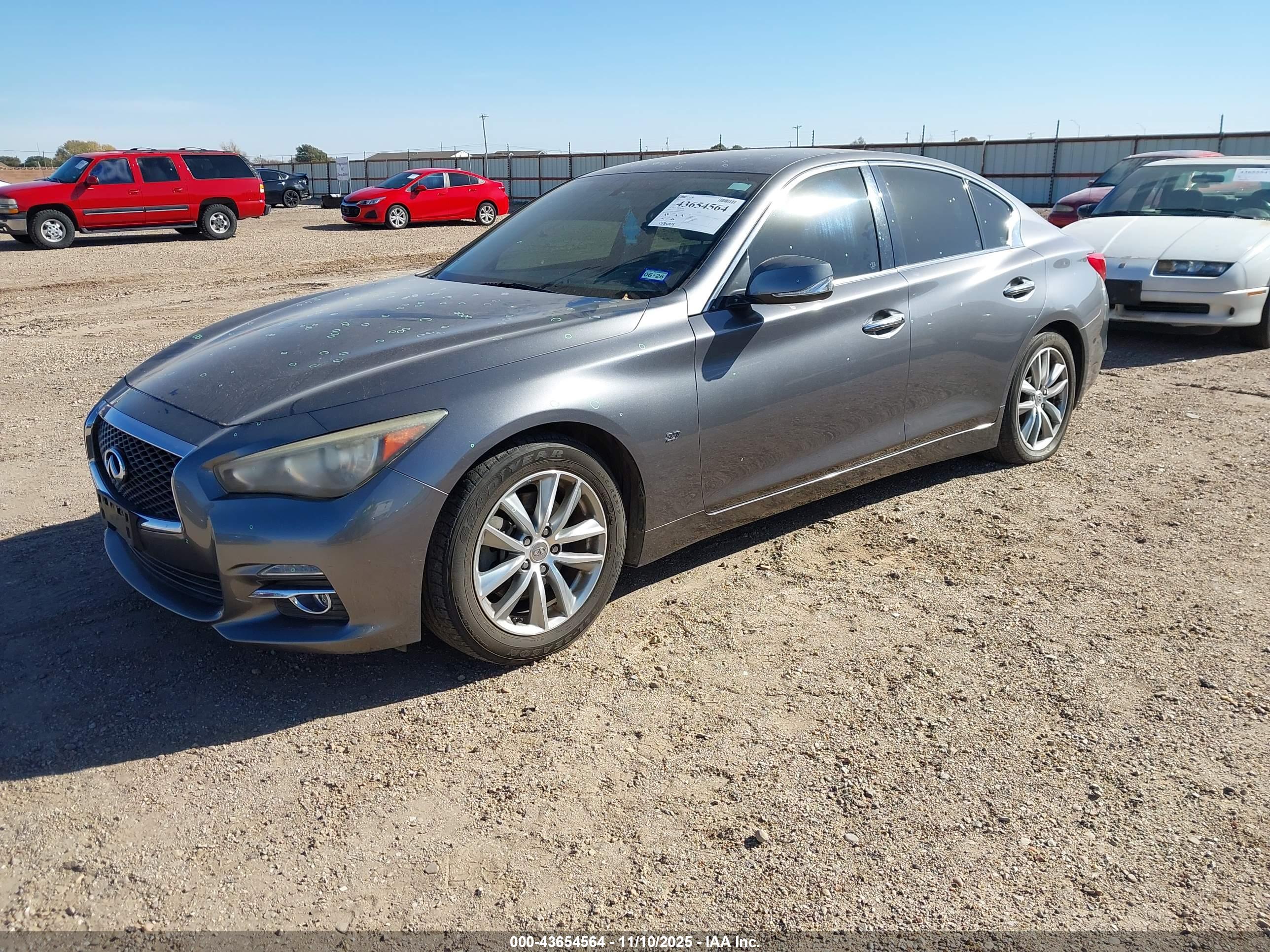 INFINITI Q50 image 2