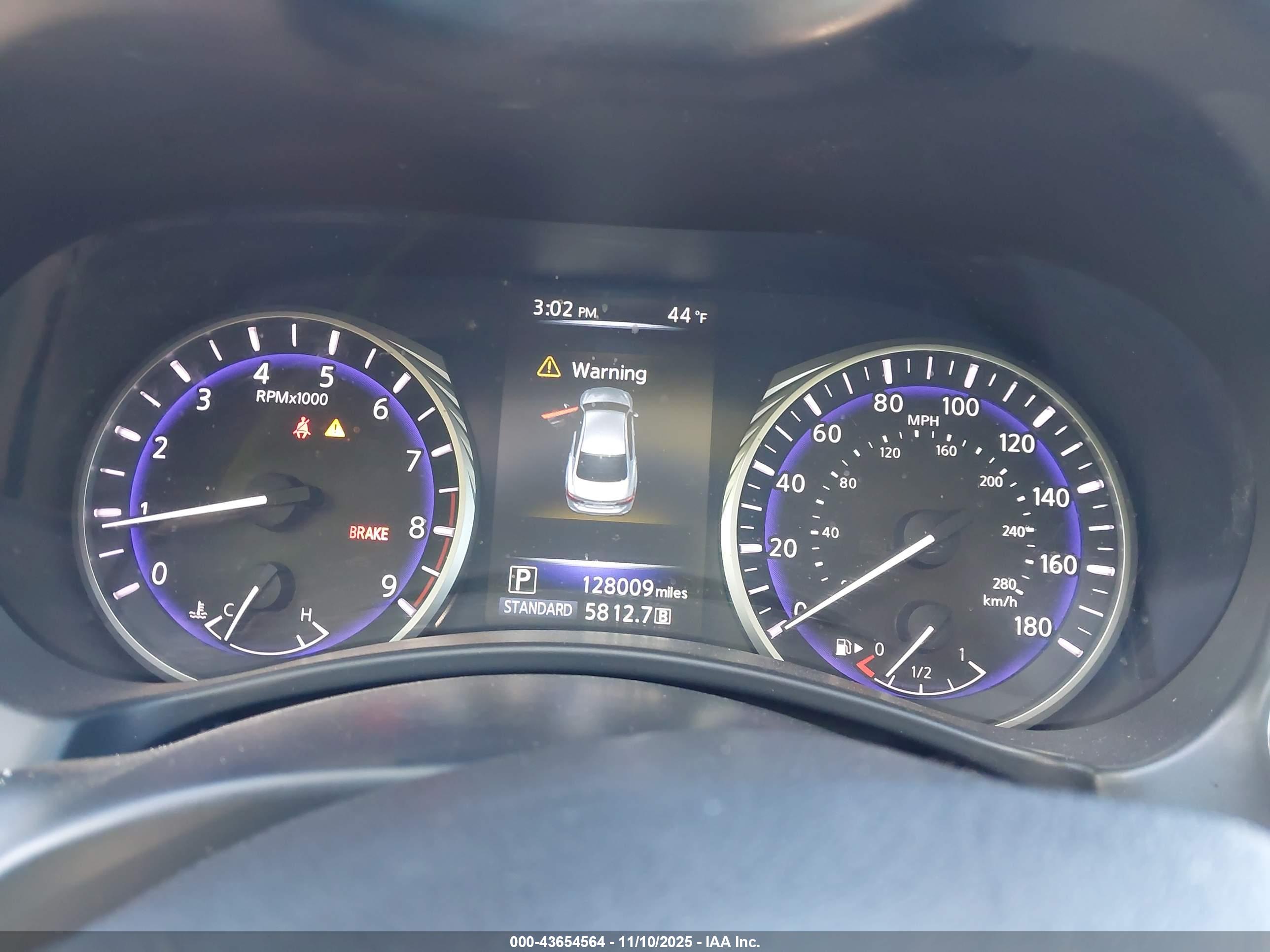 INFINITI Q50 image 7