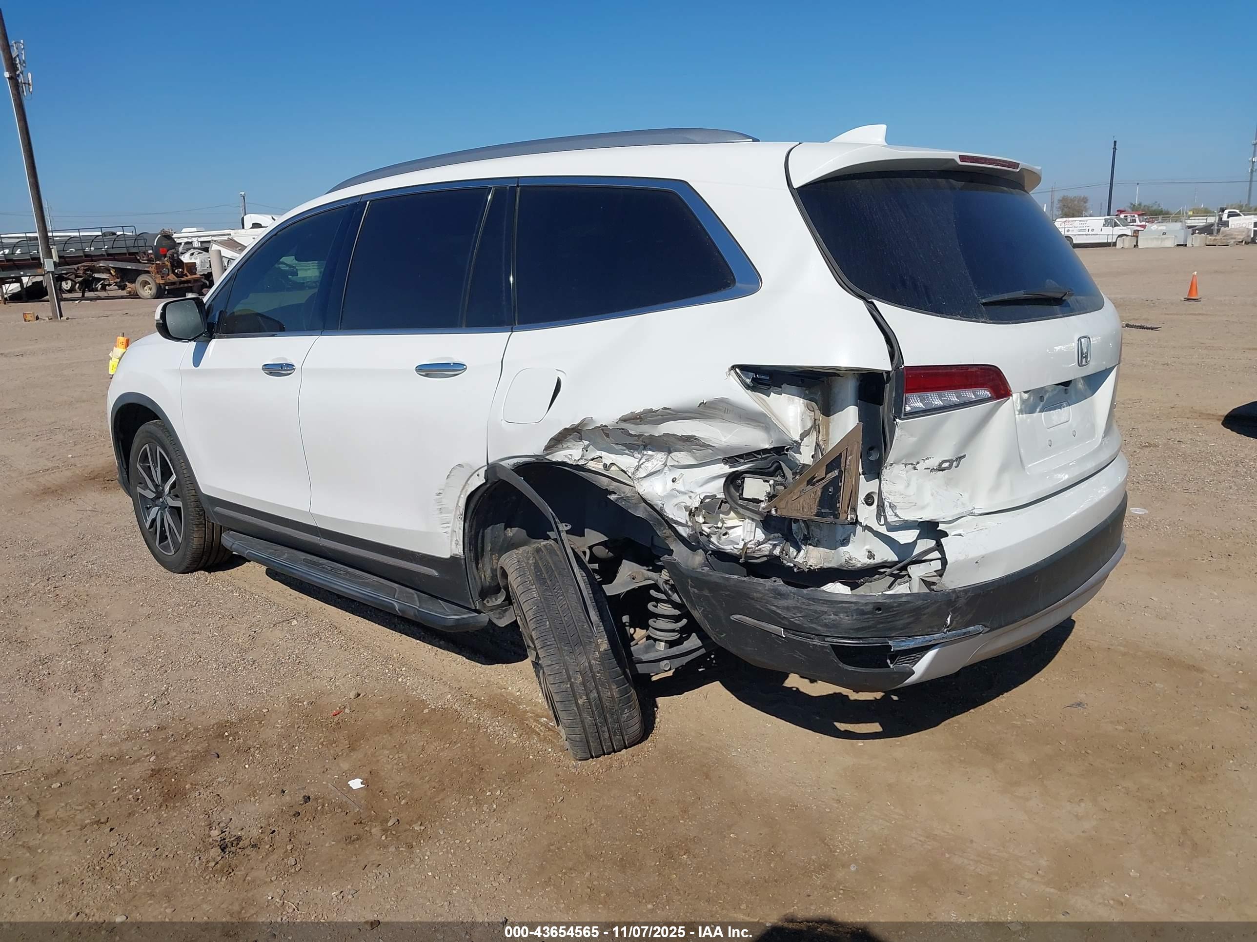 HONDA PILOT image 3