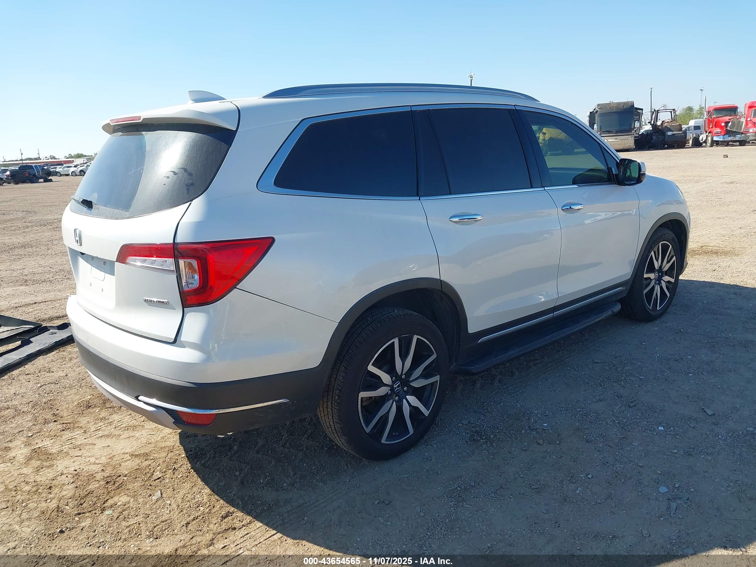 HONDA PILOT image 4