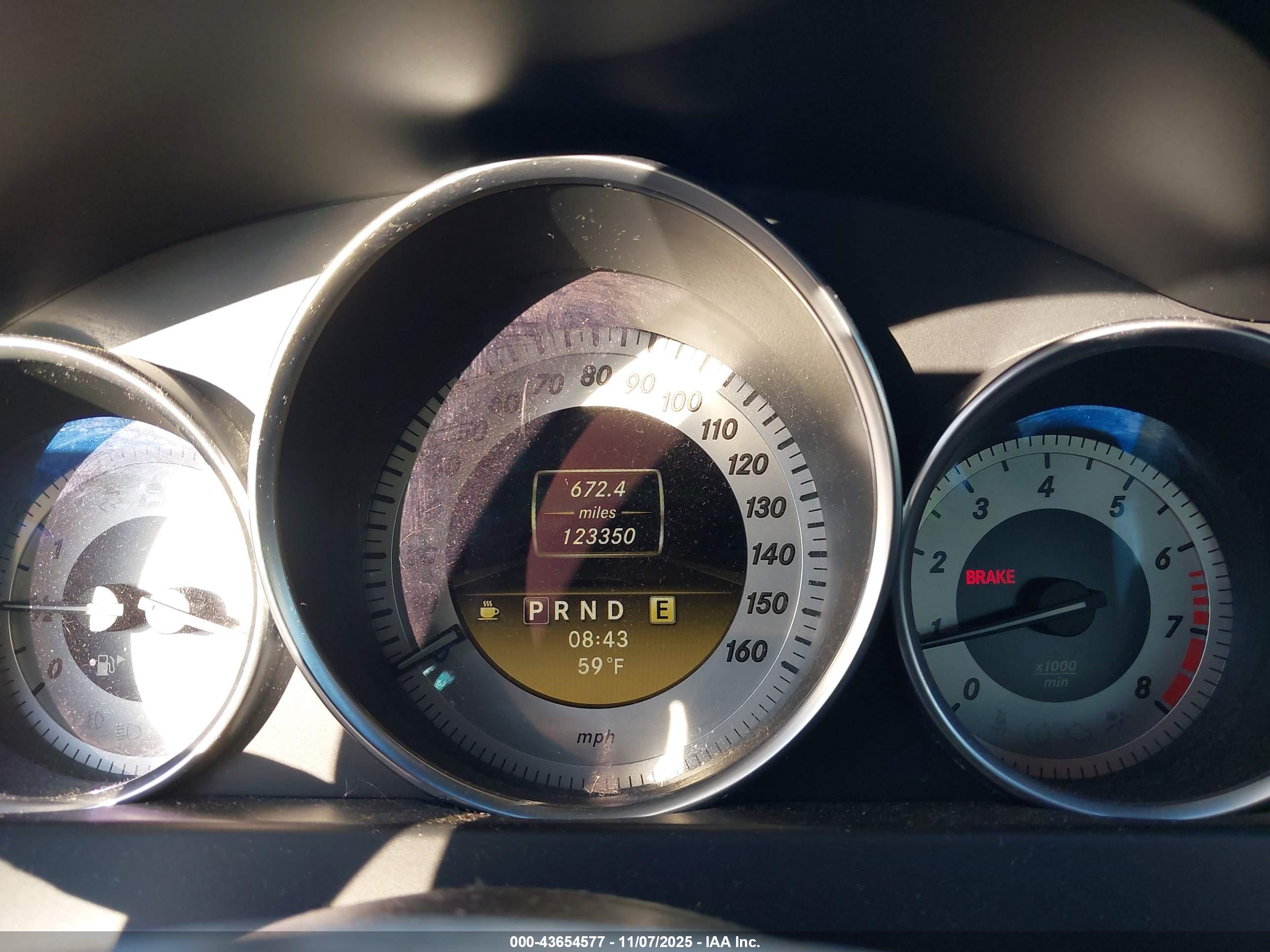 MERCEDES-BENZ C image 7