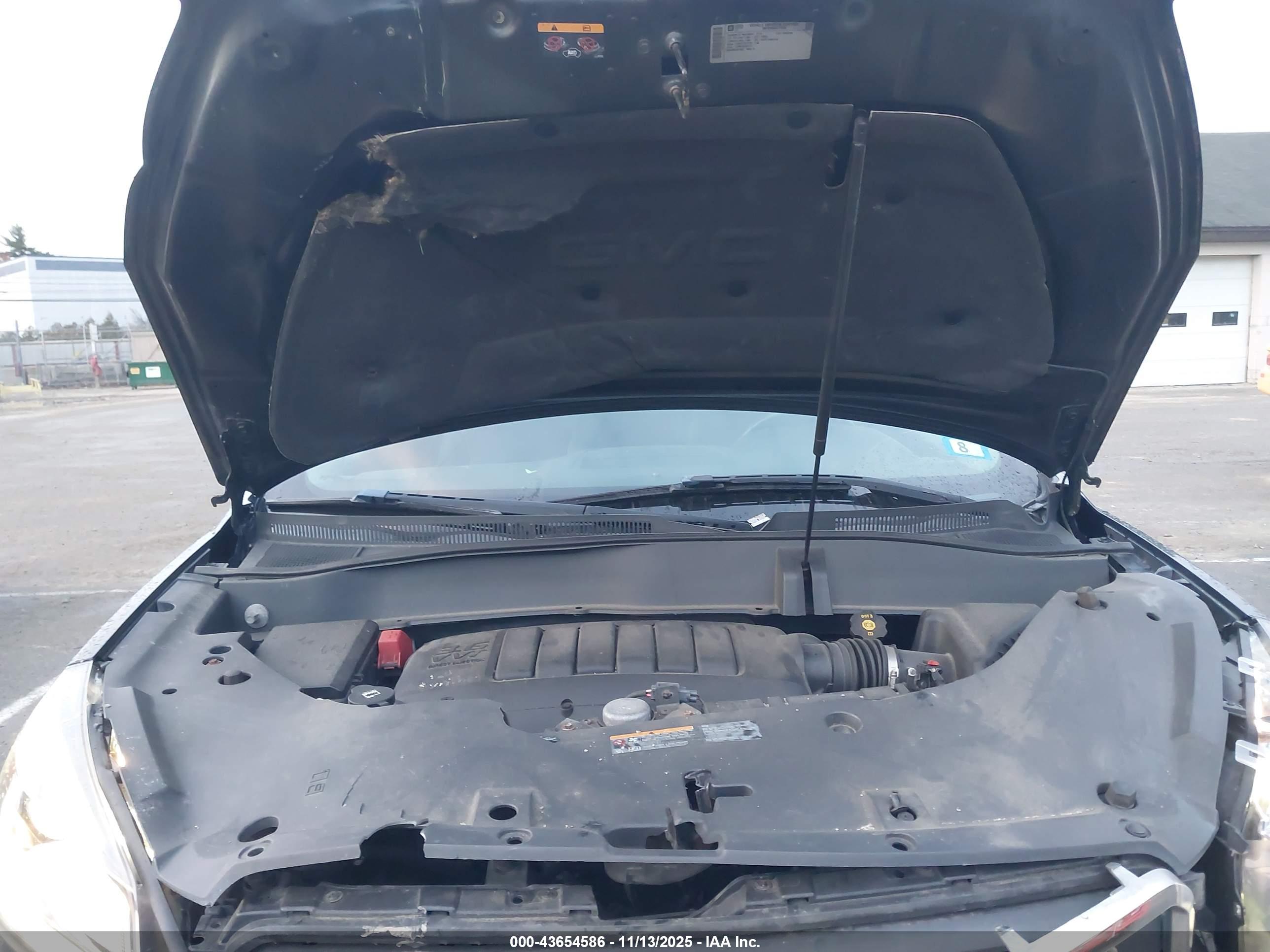 GMC ACADIA image 10
