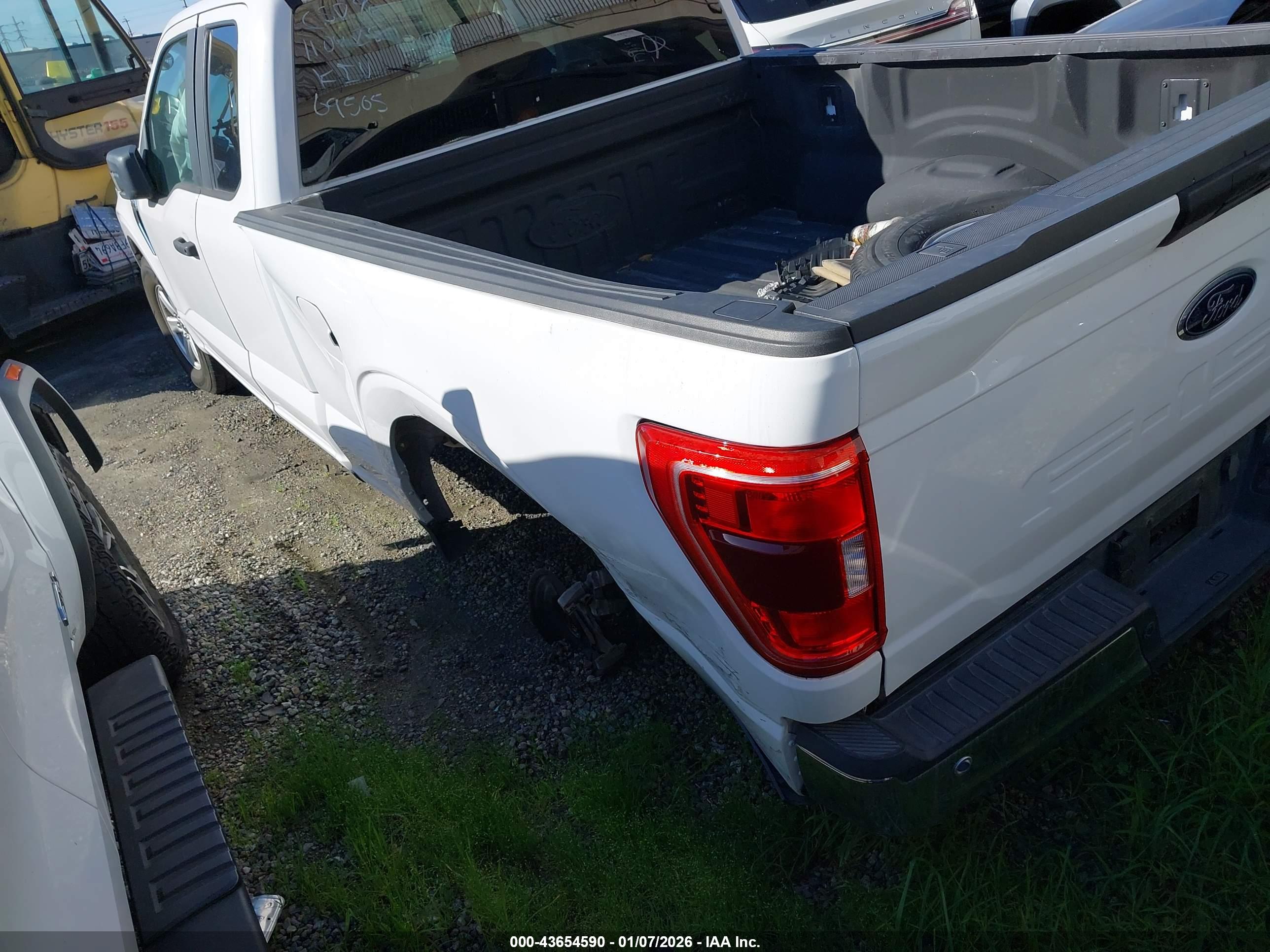 FORD F-150 image 3