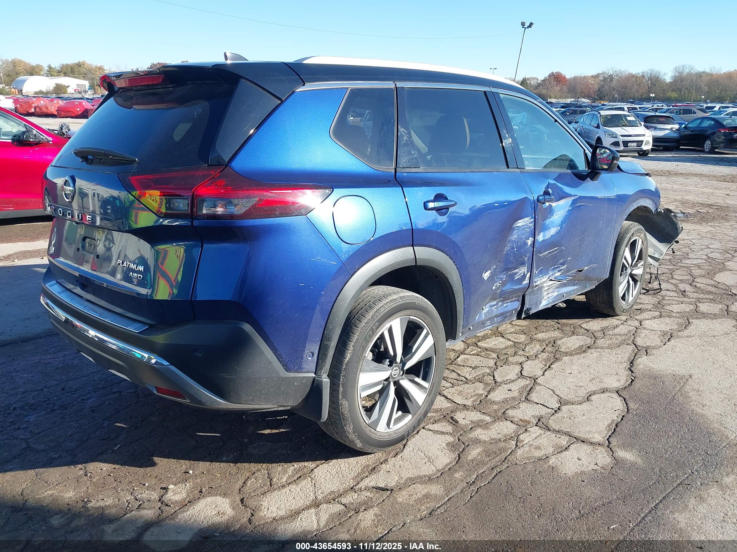 NISSAN ROGUE image 4