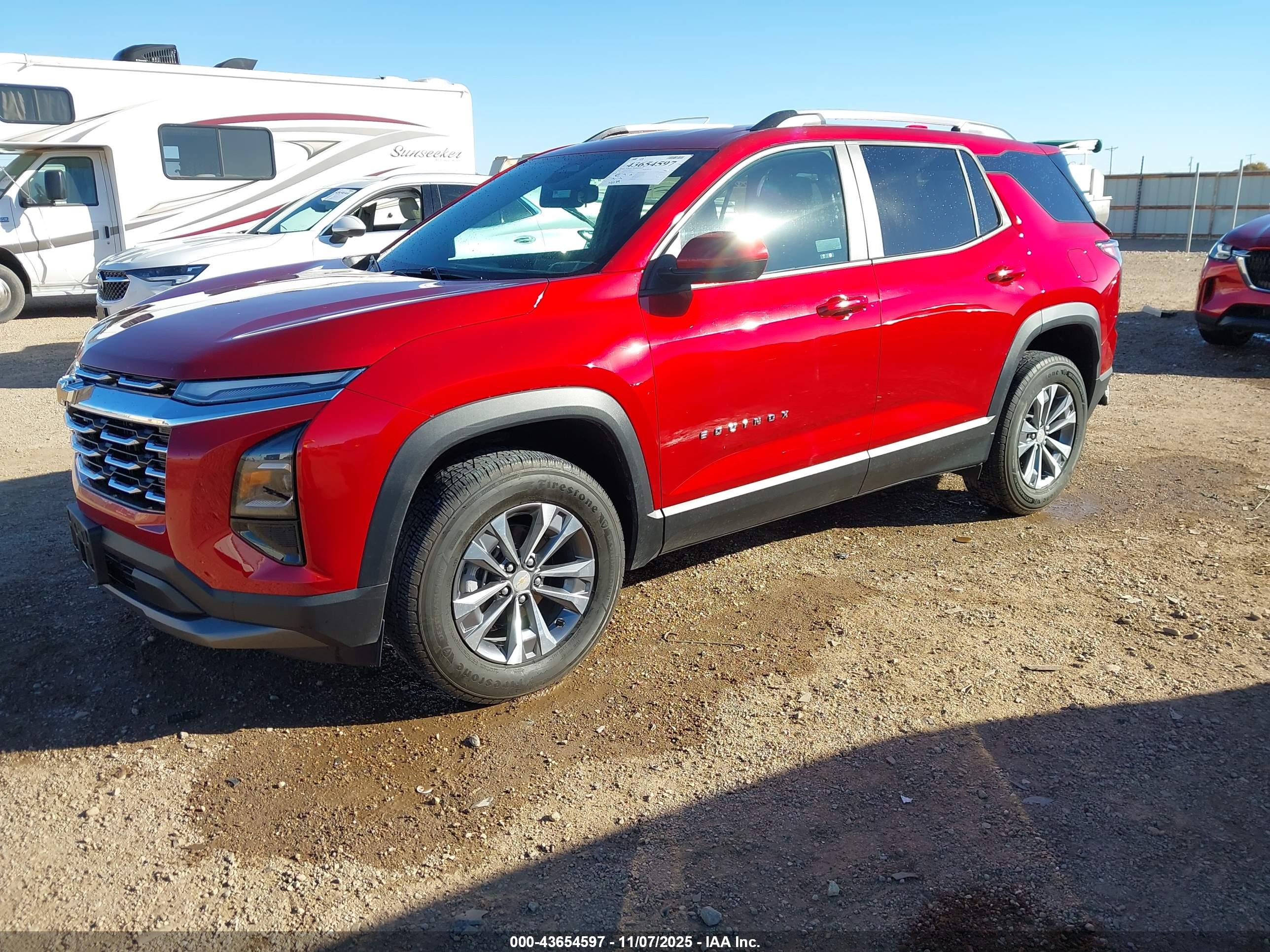 CHEVROLET EQUINOX image 2