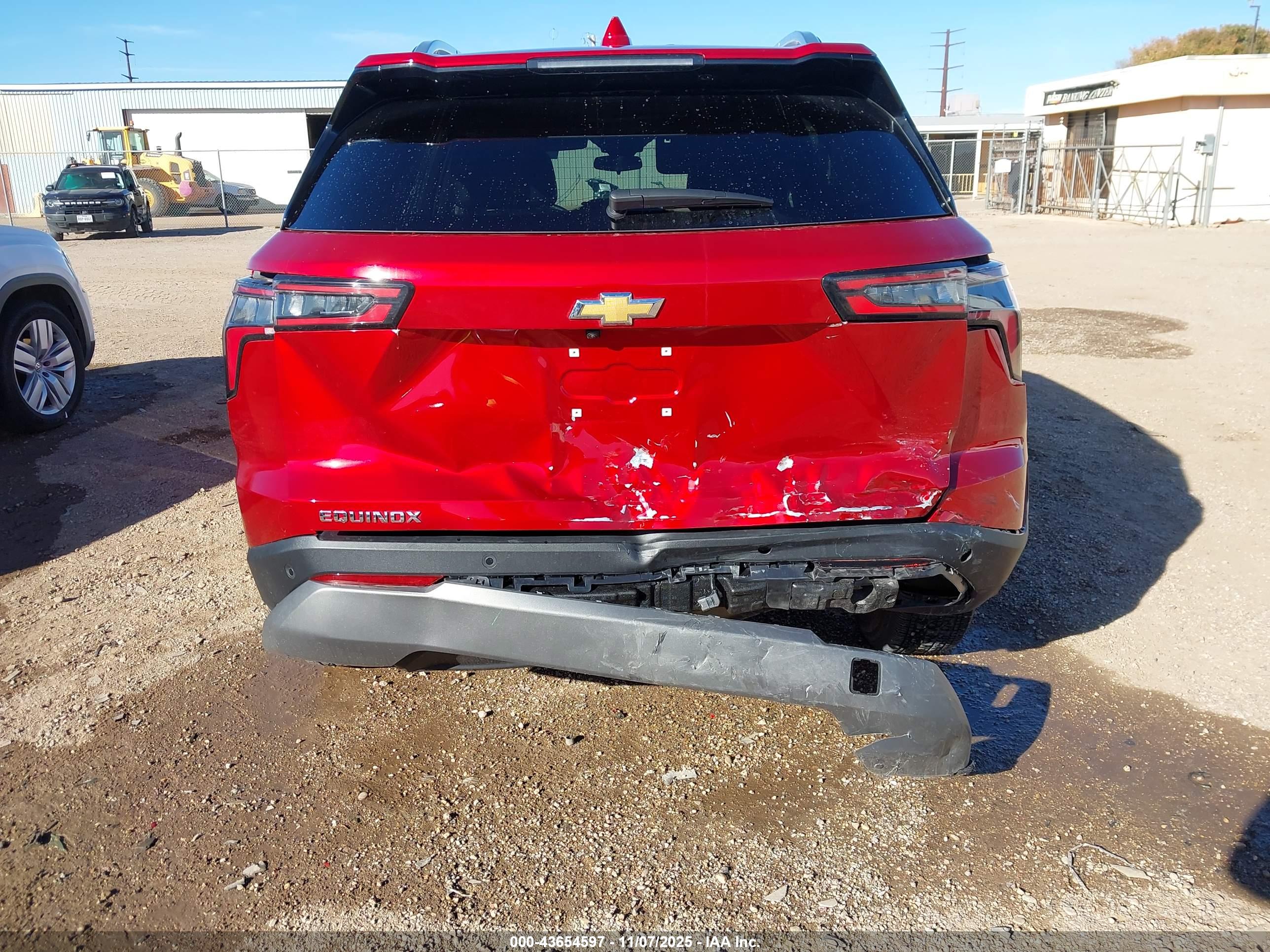CHEVROLET EQUINOX image 6