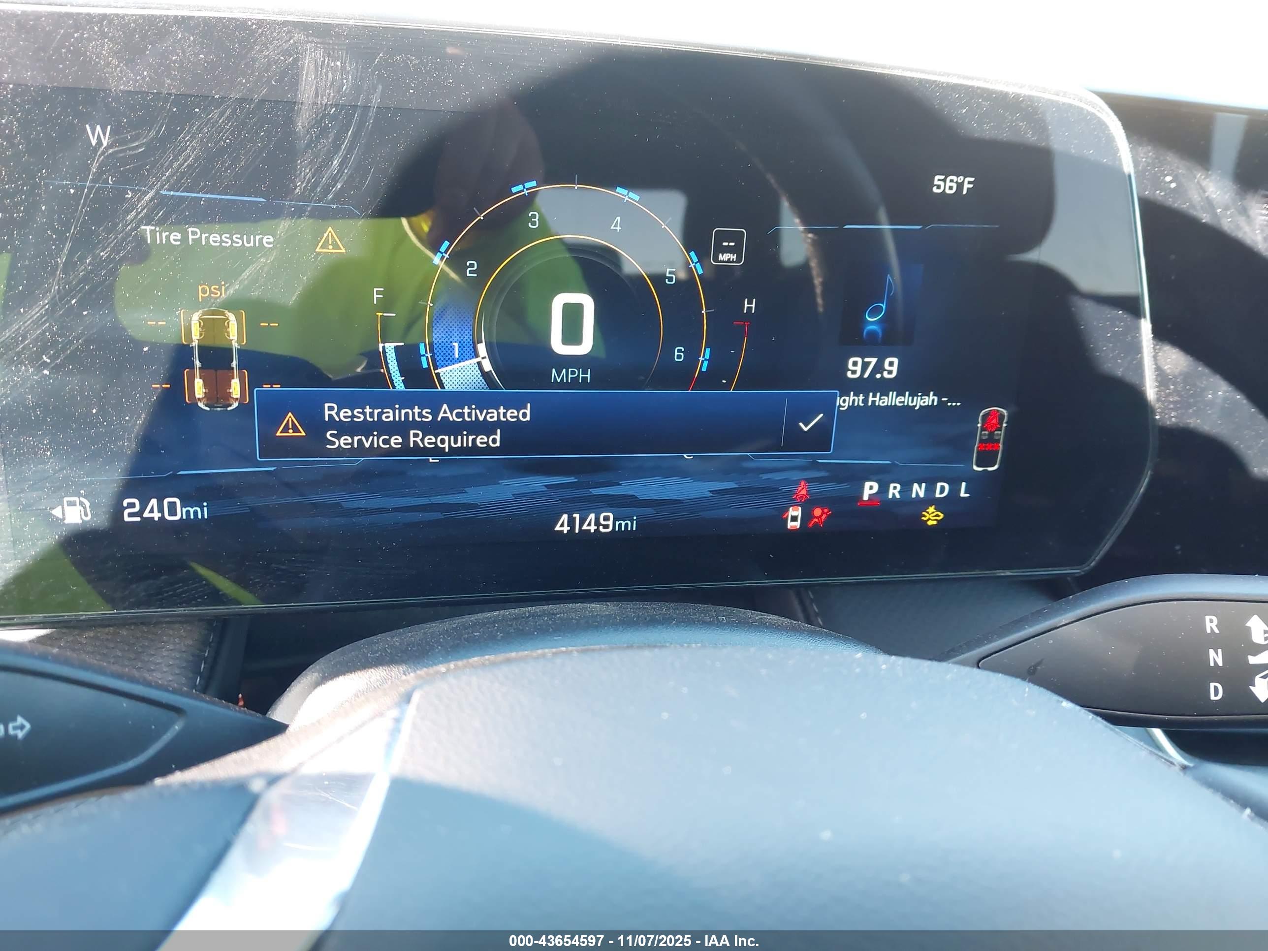 CHEVROLET EQUINOX image 7