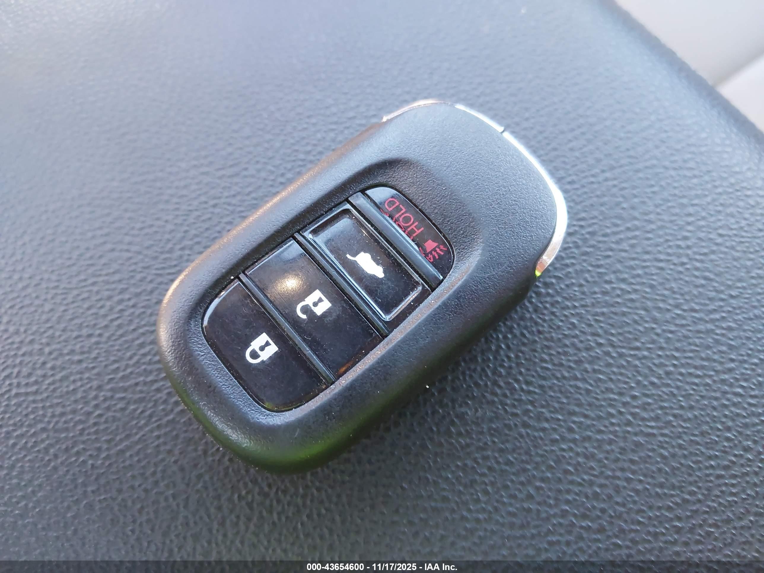 HONDA CR-V image 11