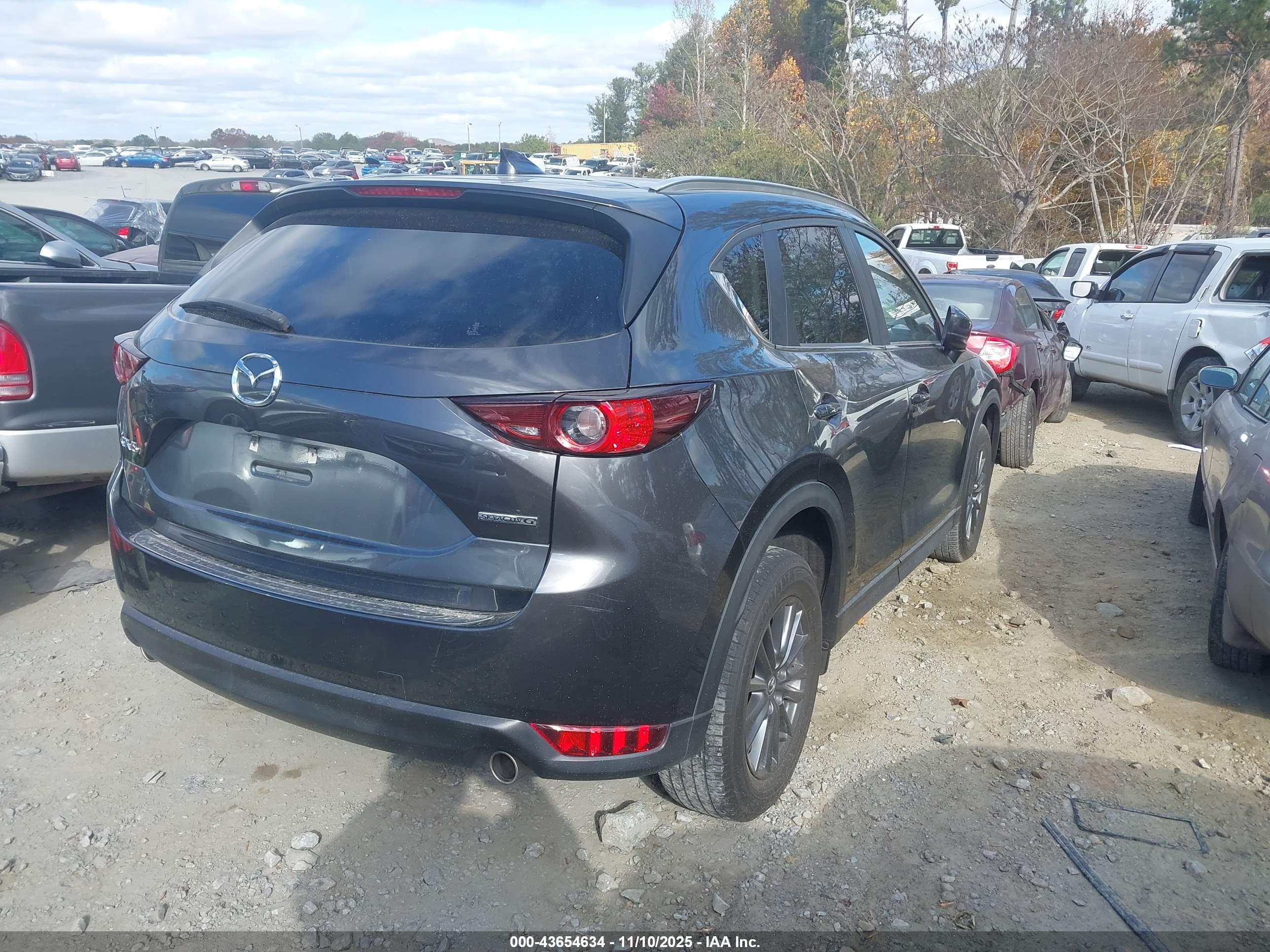 MAZDA CX-5 image 4
