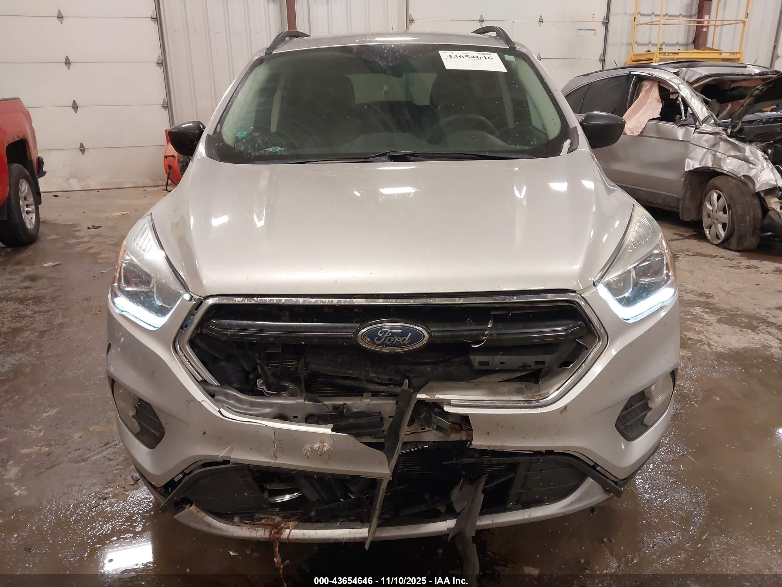FORD ESCAPE image 6