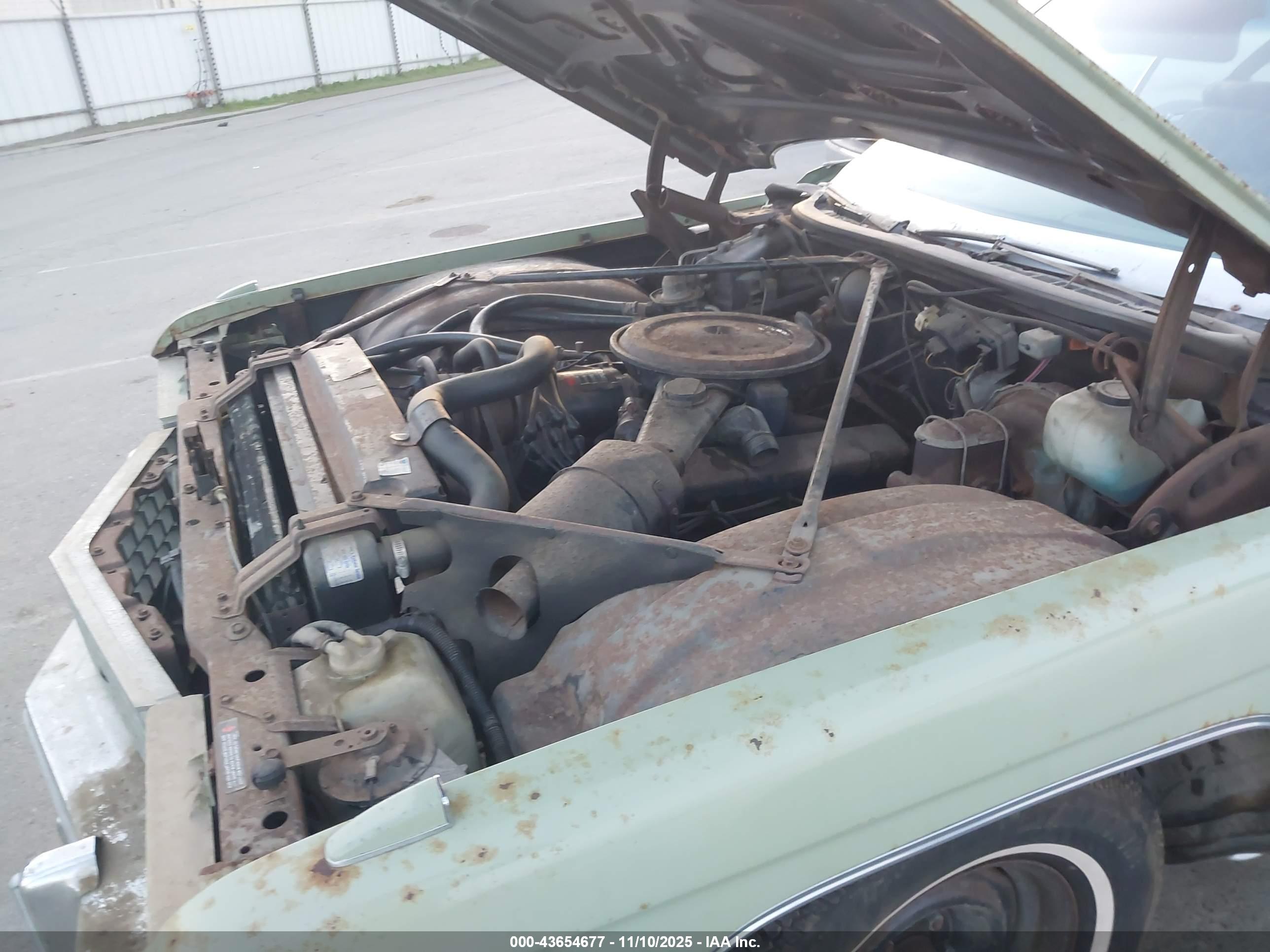 CADILLAC DEVILLE image 6