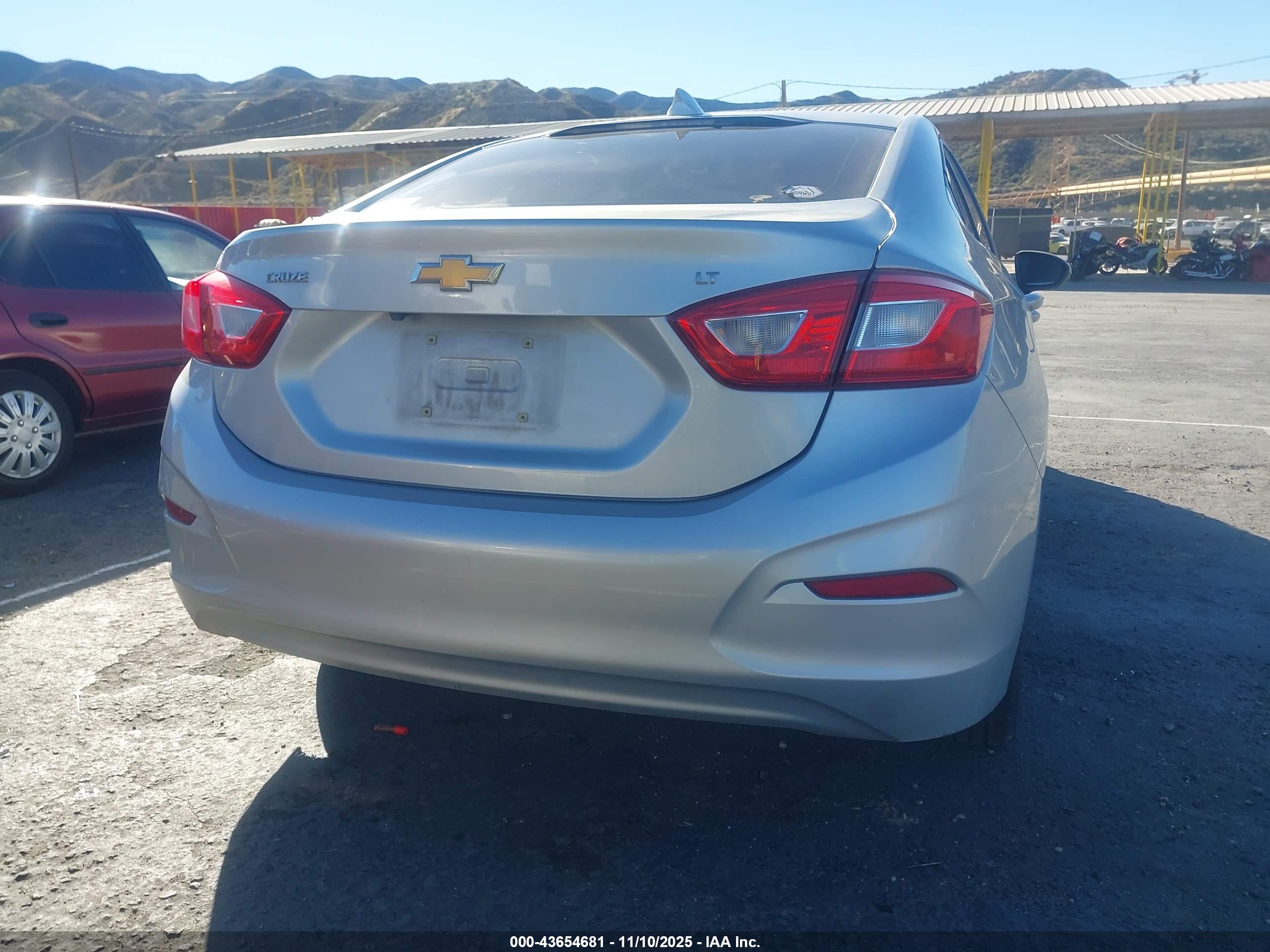 CHEVROLET CRUZE image 4