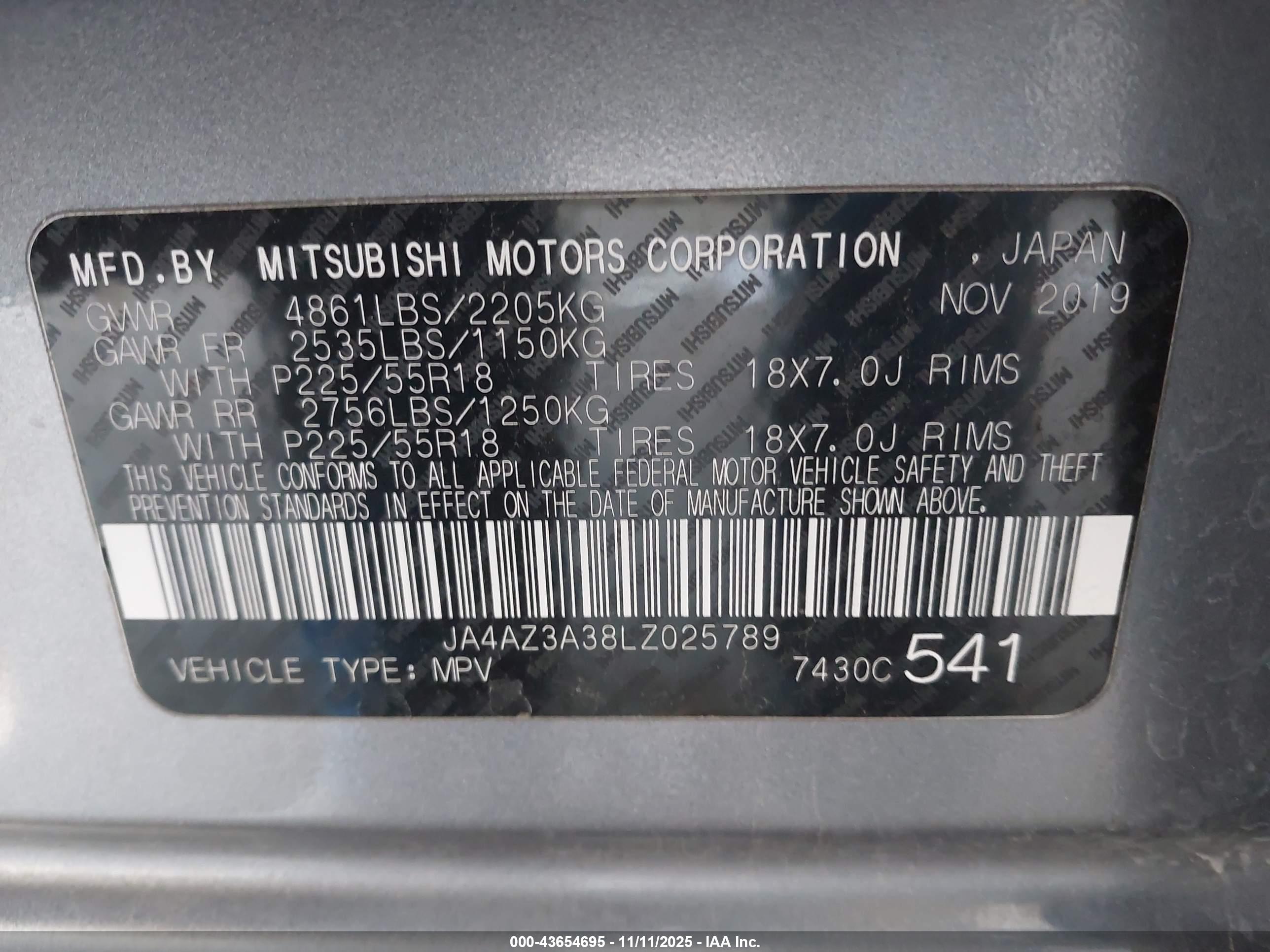 MITSUBISHI OUTLANDER image 9