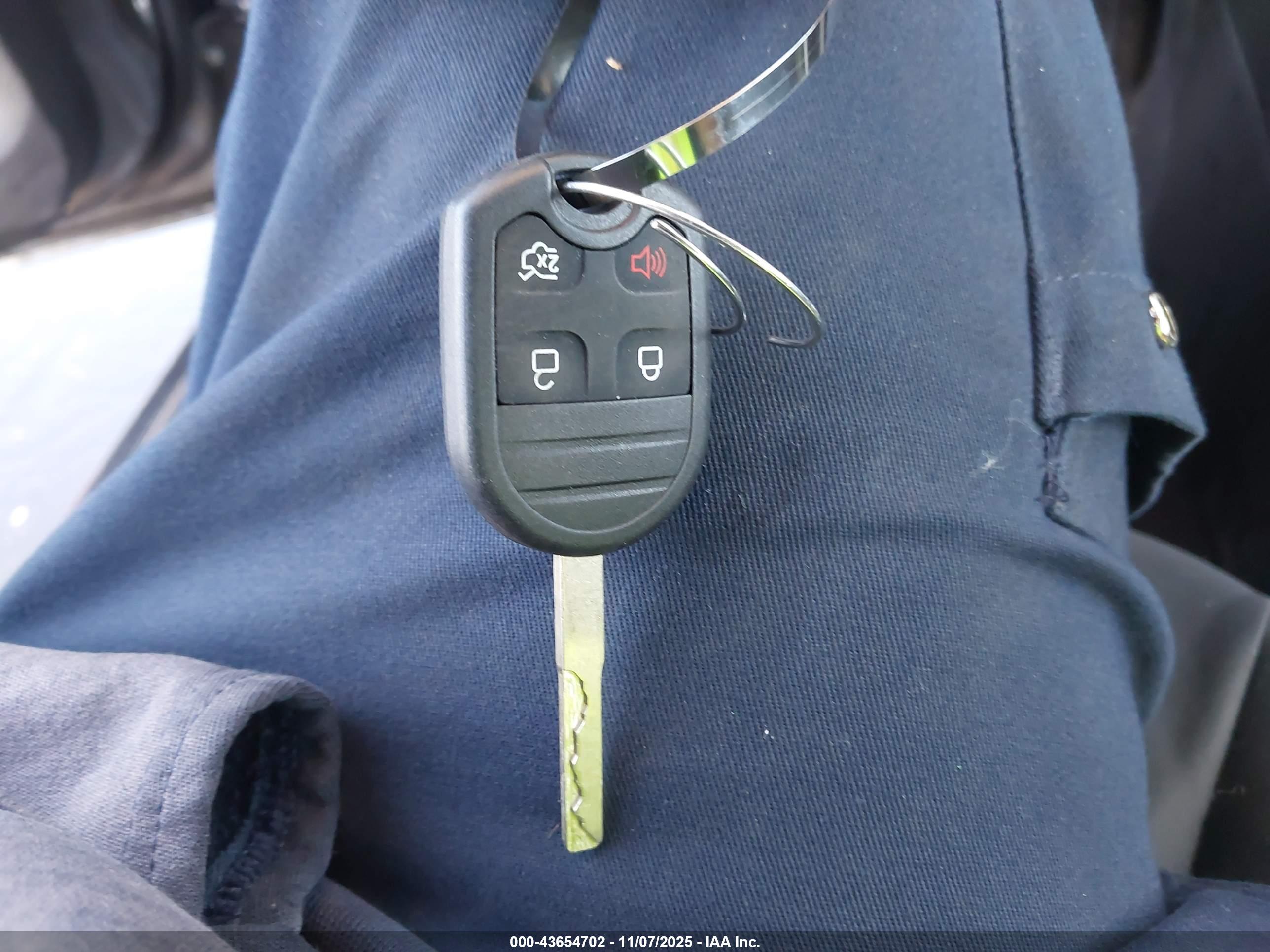 FORD FIESTA image 11