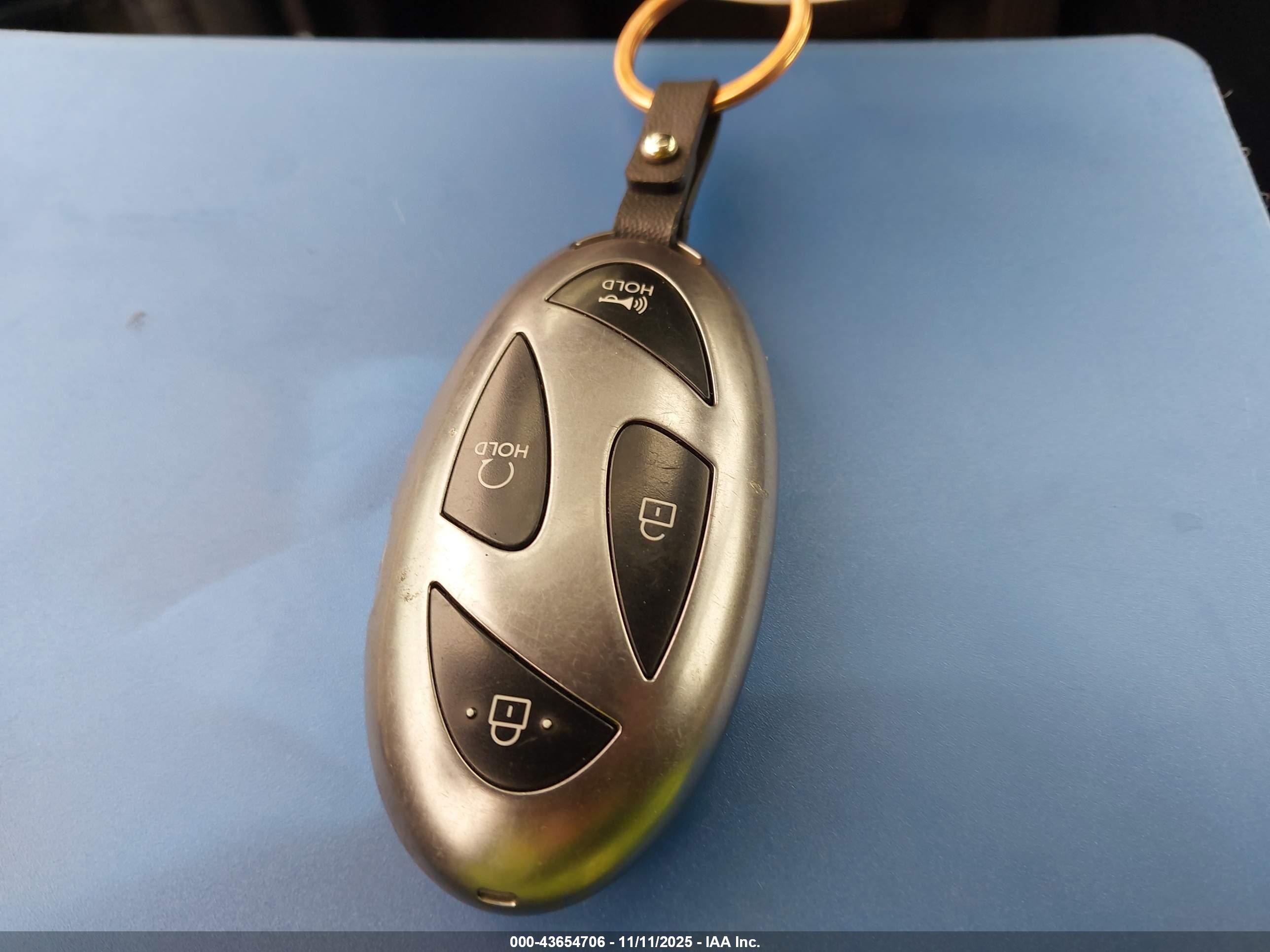 HYUNDAI TUCSON image 11