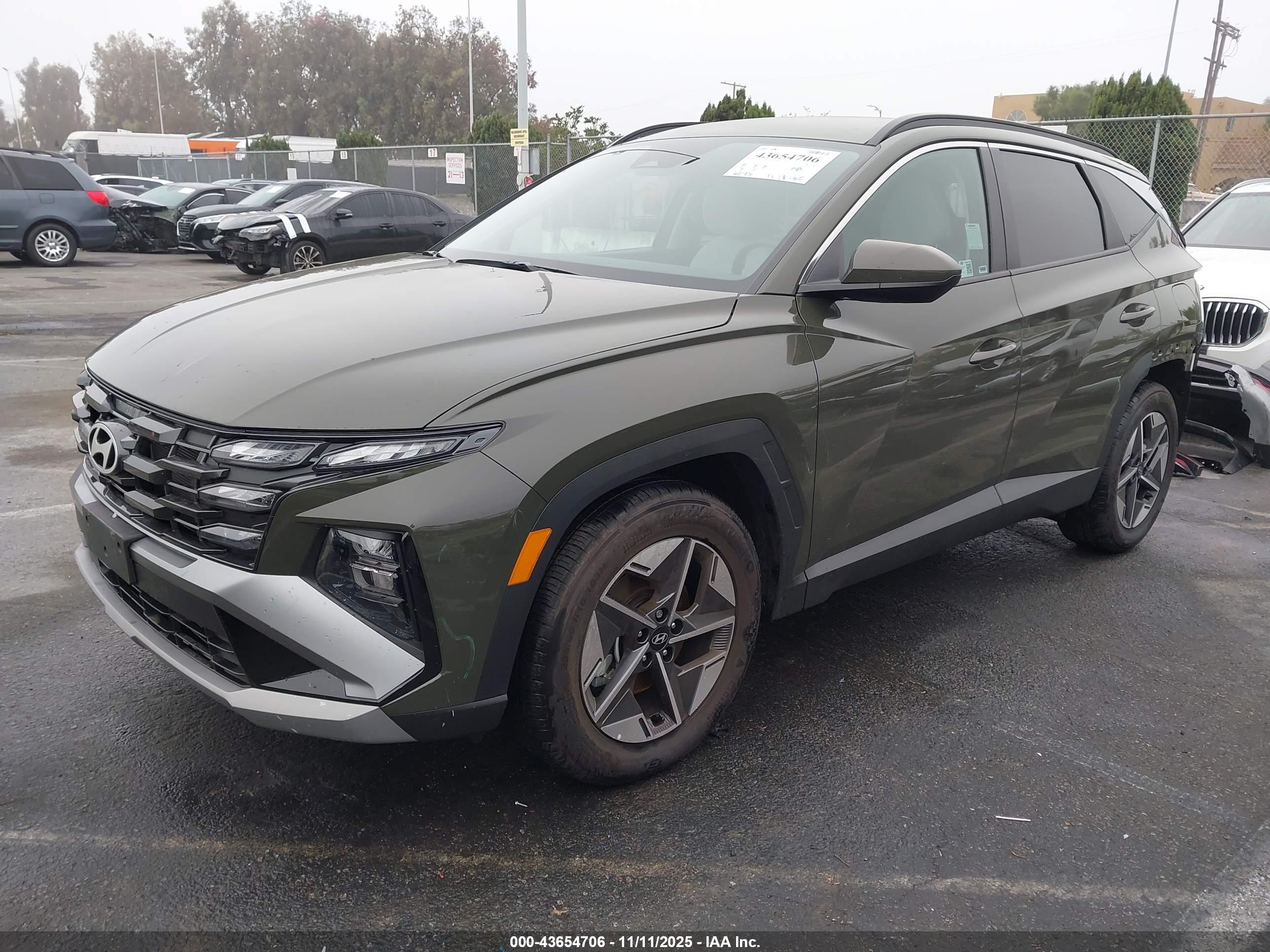 HYUNDAI TUCSON image 2