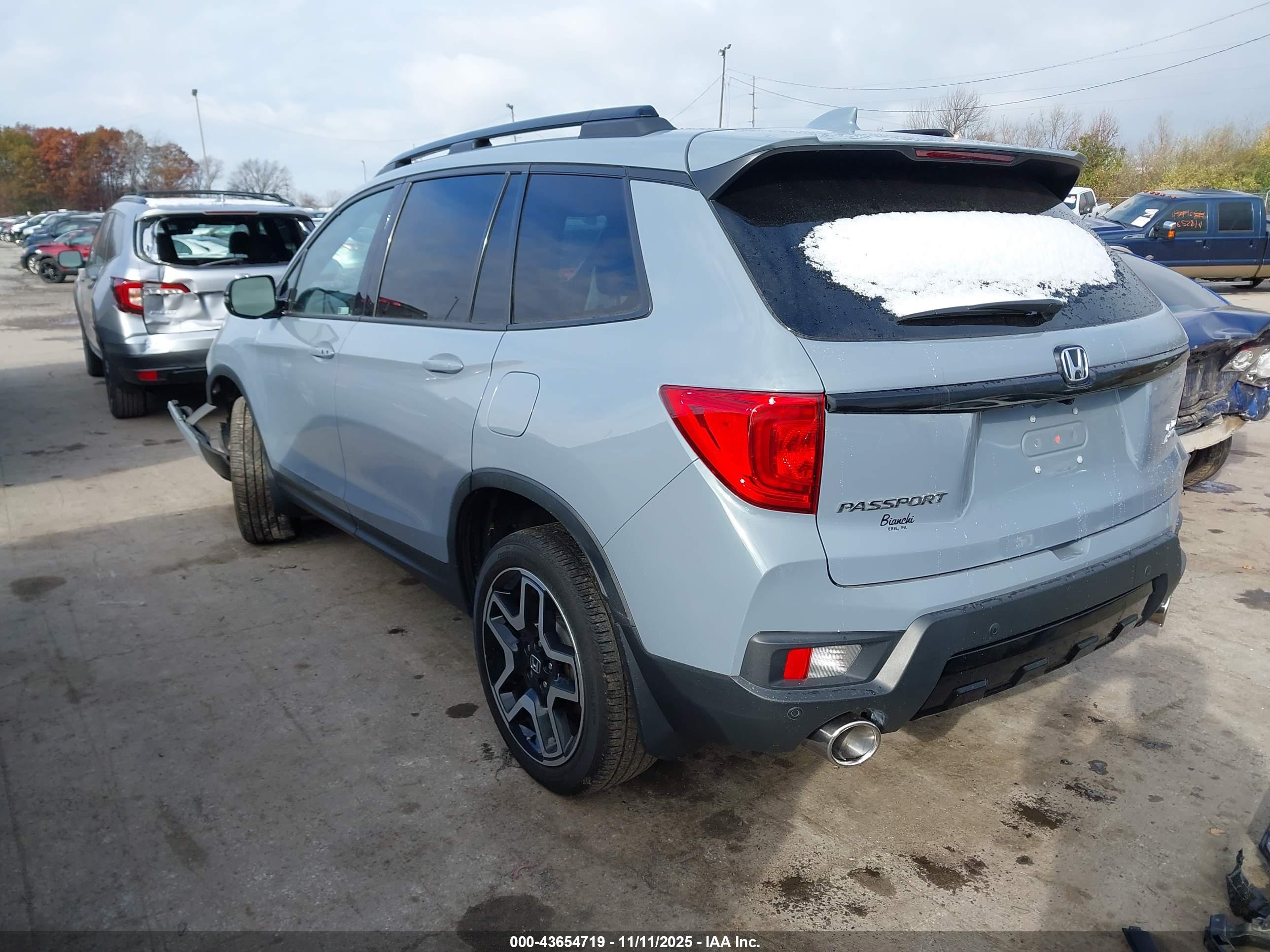 HONDA PASSPORT image 3