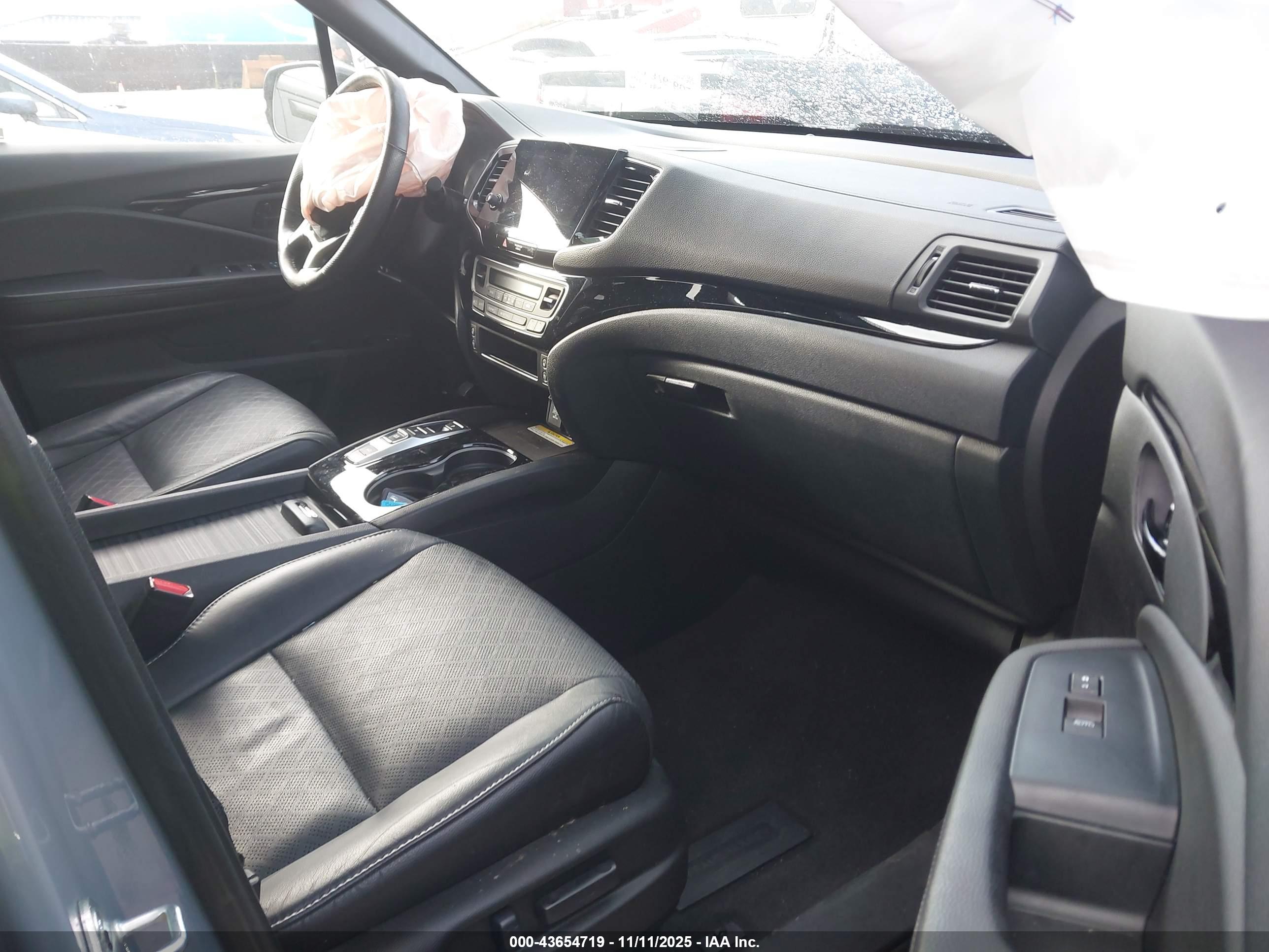 HONDA PASSPORT image 5