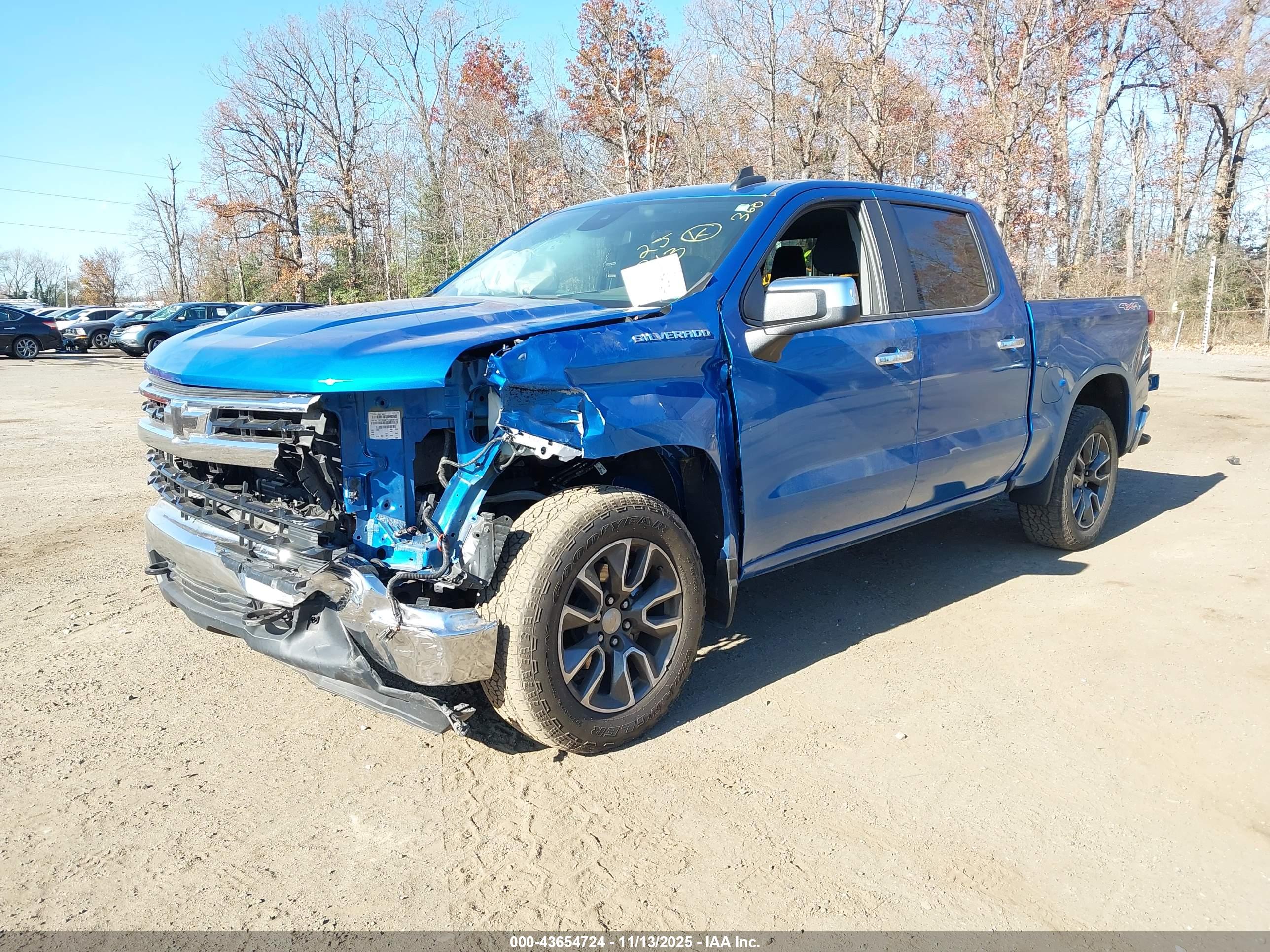 CHEVROLET SILVERADO image 2