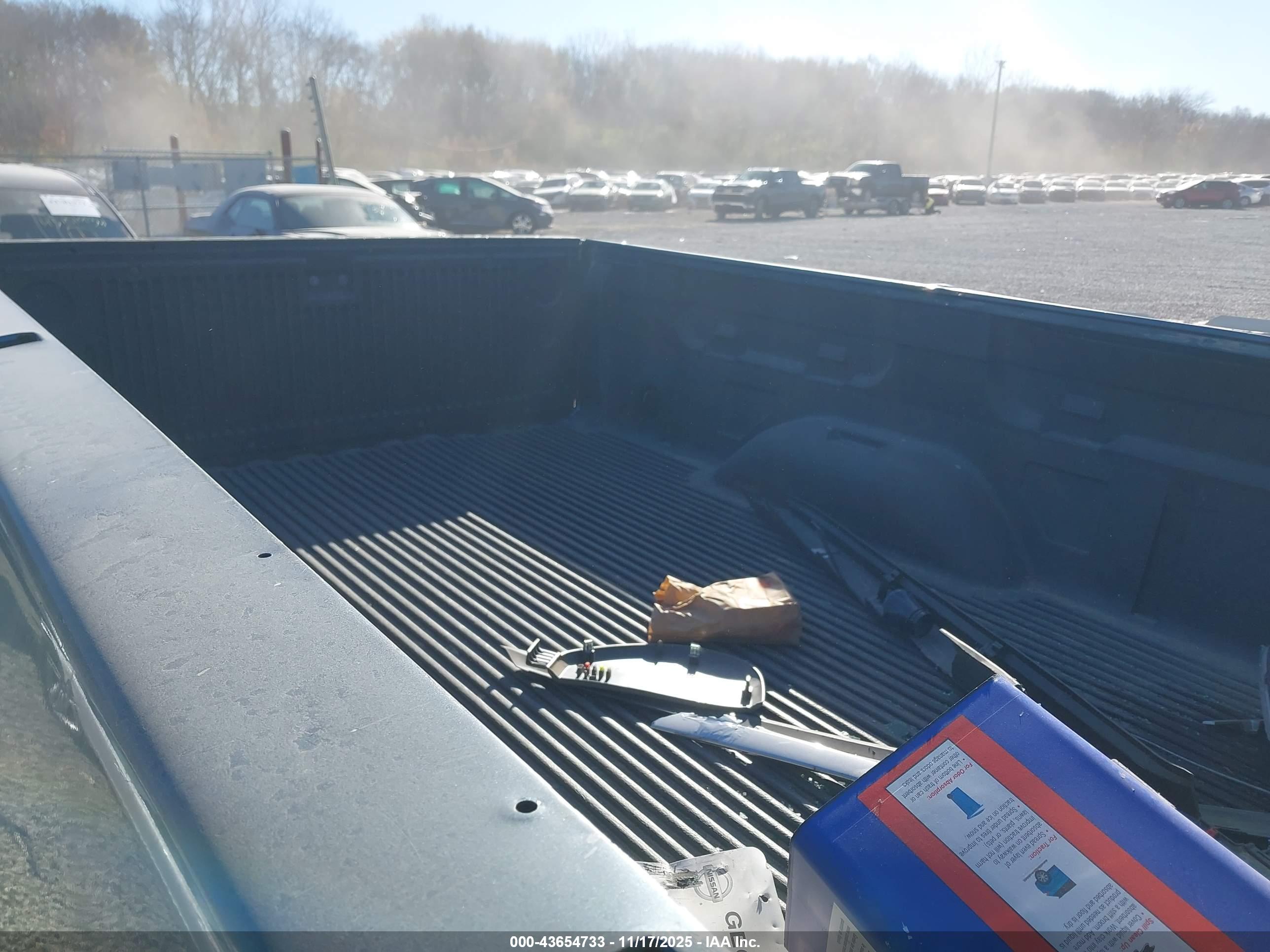 GMC SIERRA image 8