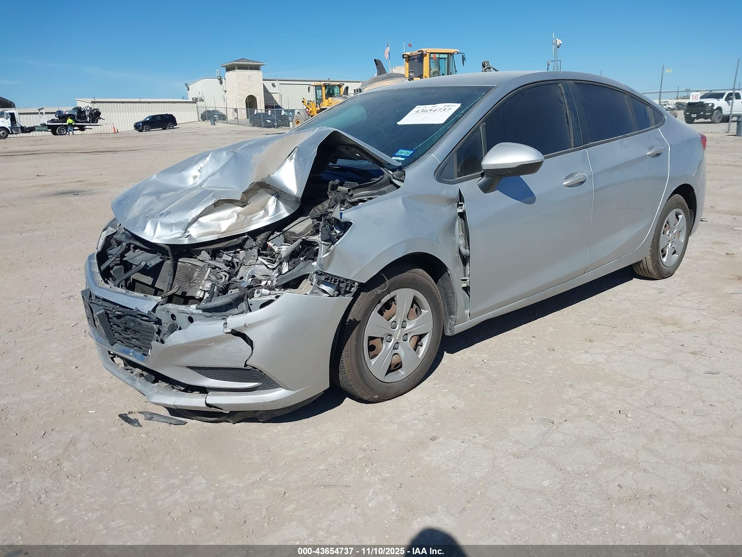 CHEVROLET CRUZE image 2